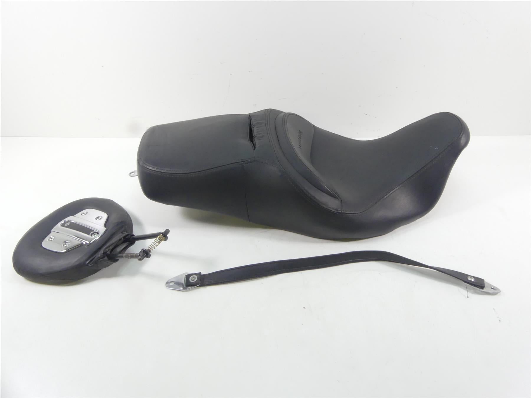 2004 Harley FLHTC SE CVO Electra Glide Seat Saddle & Rider Backrest 52690-04 | Mototech271