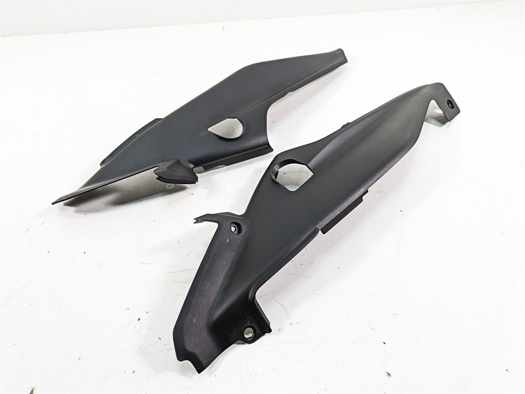 2020 Ducati Hypermotard 950 SP Tail Side Lower Frame Cover Fairing Set 48019721B {{ shop.shopifyCountryName }} - Mototech271