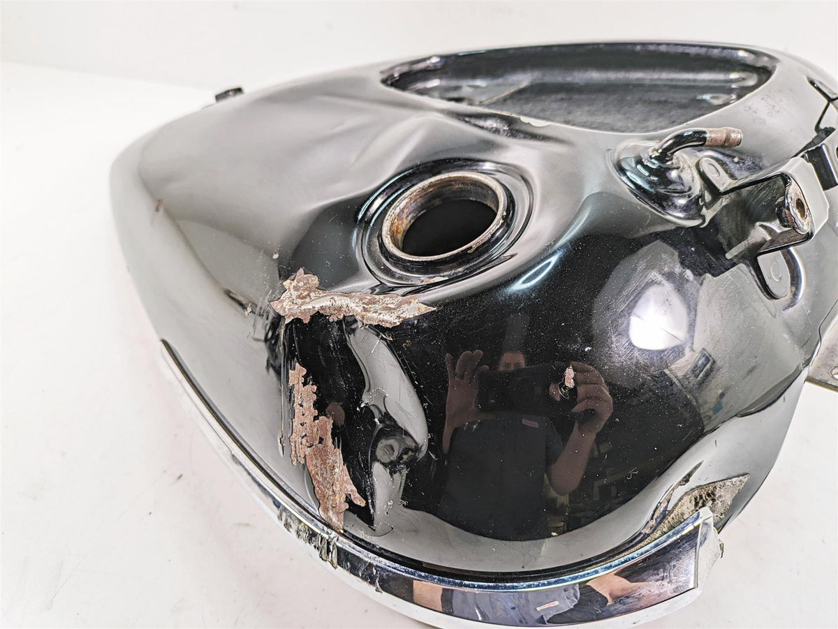 2009 Yamaha XV1900 Raider Dented Fuel Gas Petrol Tank 5C7-YK241-00-P1 {{ shop.shopifyCountryName }} - Mototech271