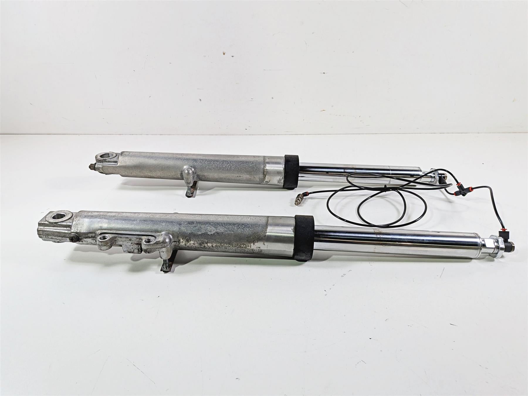 2001 Harley FLHRCI Road King Straight Front Fork Leg Set 41mm -Read 46495-00 {{ shop.shopifyCountryName }} - Mototech271