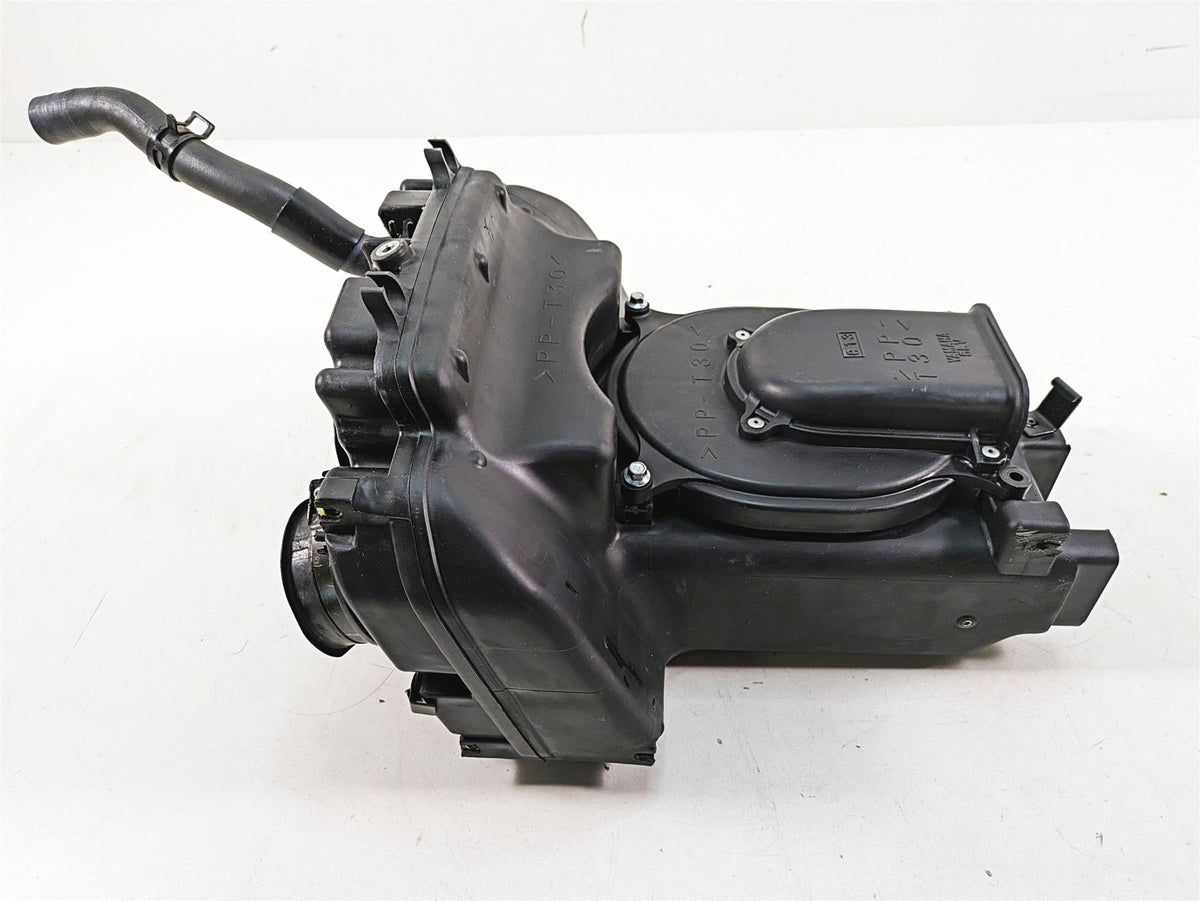 2002 Yamaha FZ1 FZS1000 Fazer Air Box Filter & Velocity Stacks 5LV-14401-00-00 {{ shop.shopifyCountryName }} - Mototech271