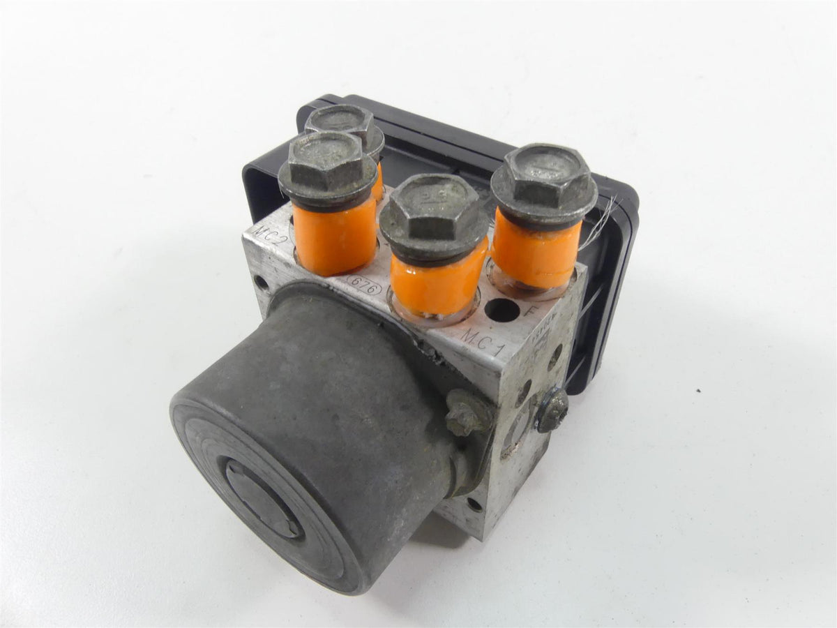 2019 Harley Softail FLSB Sport Glide Abs Brake Pump Unit Module 41100043C {{ shop.shopifyCountryName }} - Mototech271