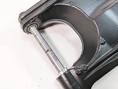 2018 KTM 1090 Adventure R Swingarm Swing Arm + Axle 6070403004433 60303298000 {{ shop.shopifyCountryName }} - Mototech271