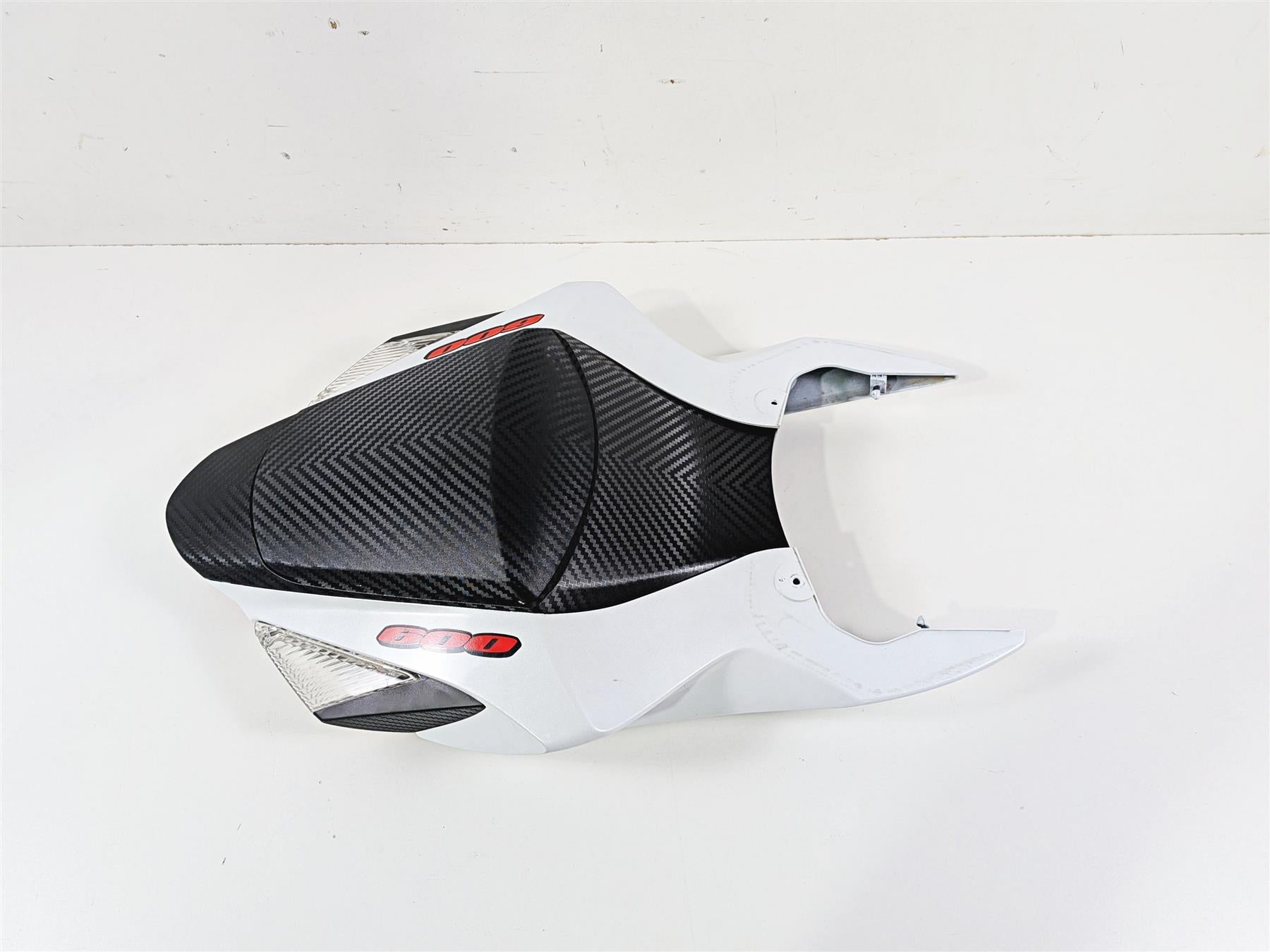 2024 Suzuki GSXR600 Full Tail Fairing Taillight Blinker 47100-14J10 47200-14J10 {{ shop.shopifyCountryName }} - Mototech271