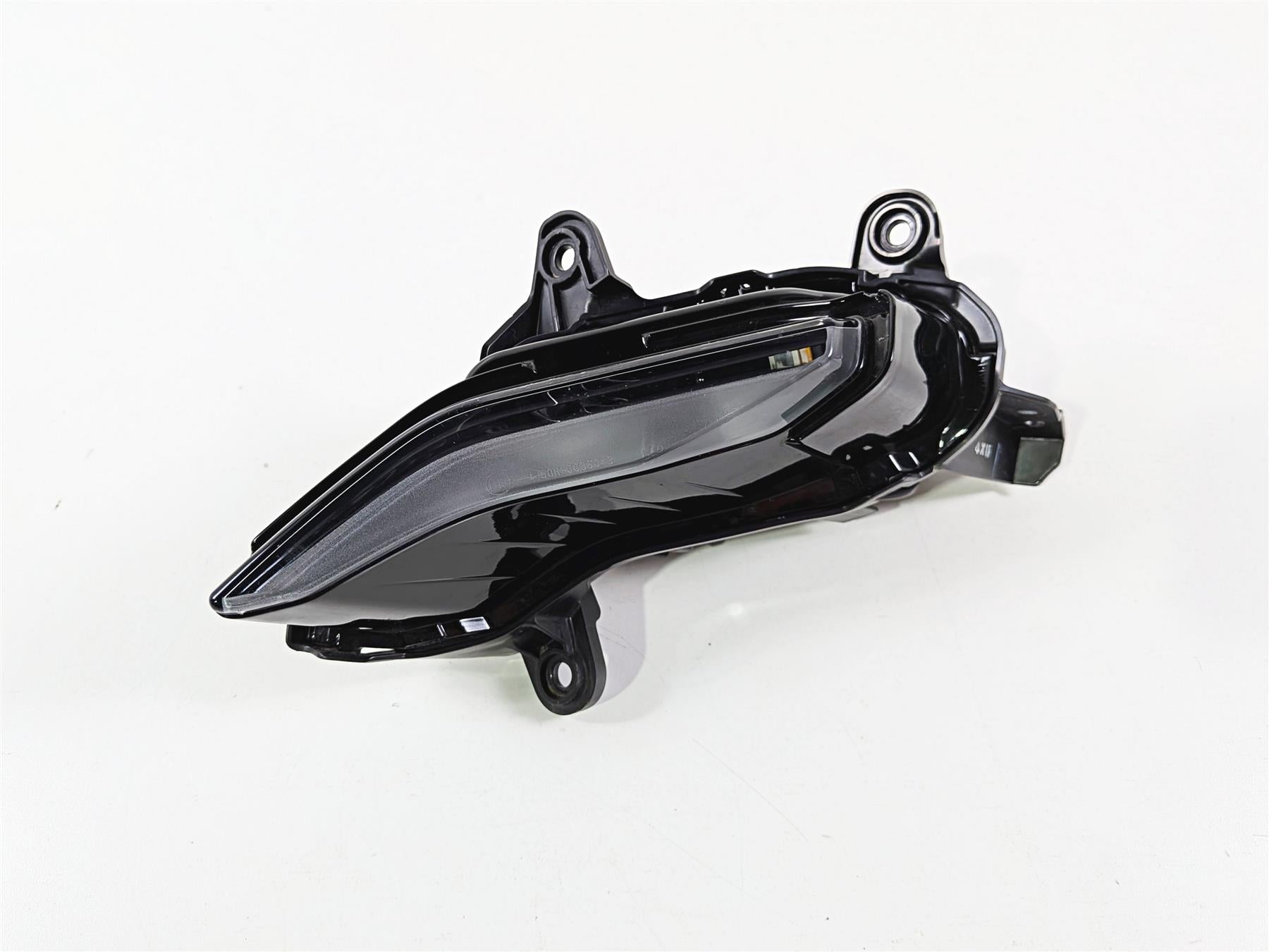 2025 Yamaha YZF R7 Nice Left Pilot Headlight Running Lamp BEB-84301-00-00 {{ shop.shopifyCountryName }} - Mototech271