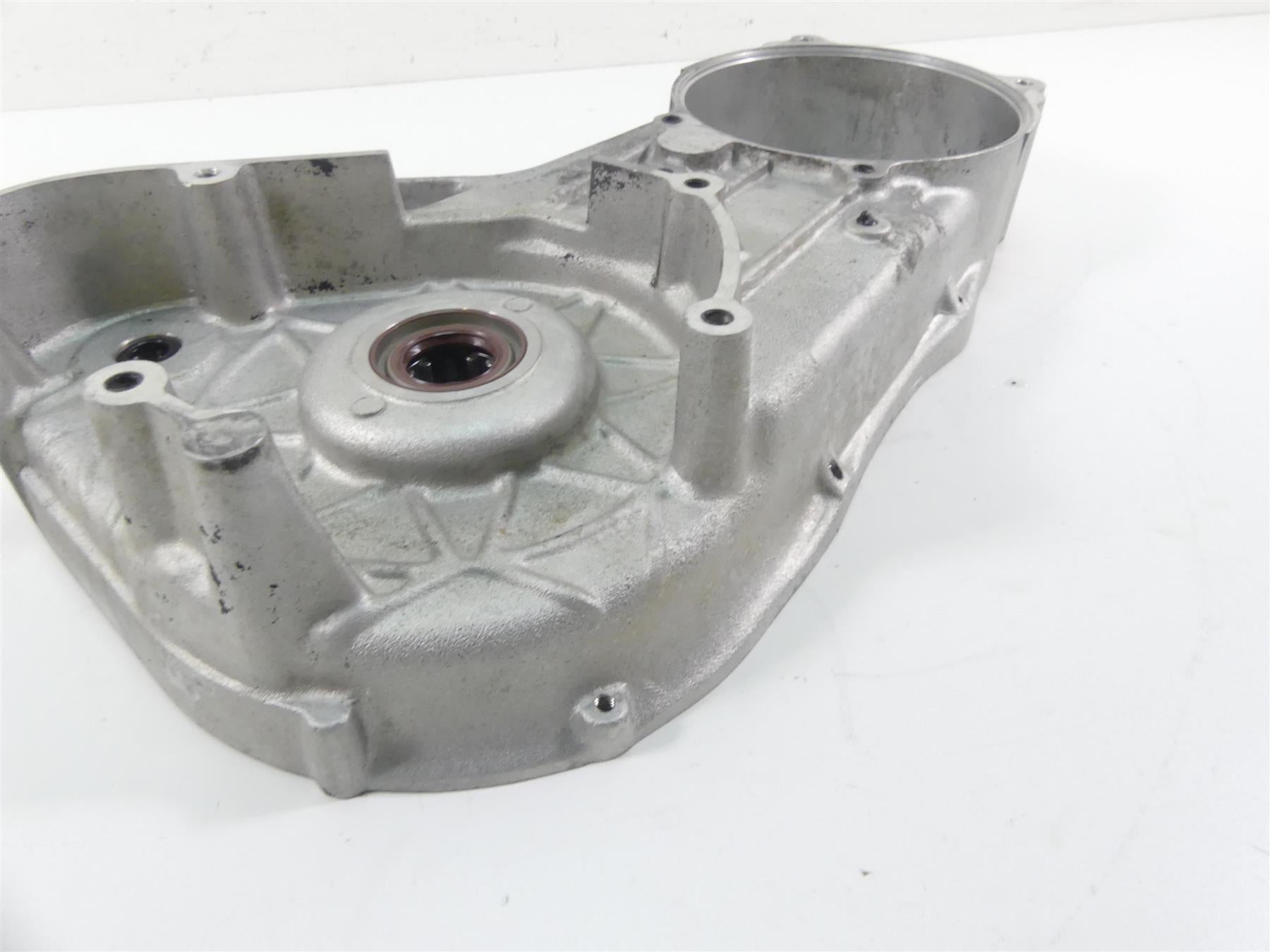 1995 Harley Touring FLHTCU Electra Glide Inner Primary Clutch Cover 60677-94 {{ shop.shopifyCountryName }} - Mototech271