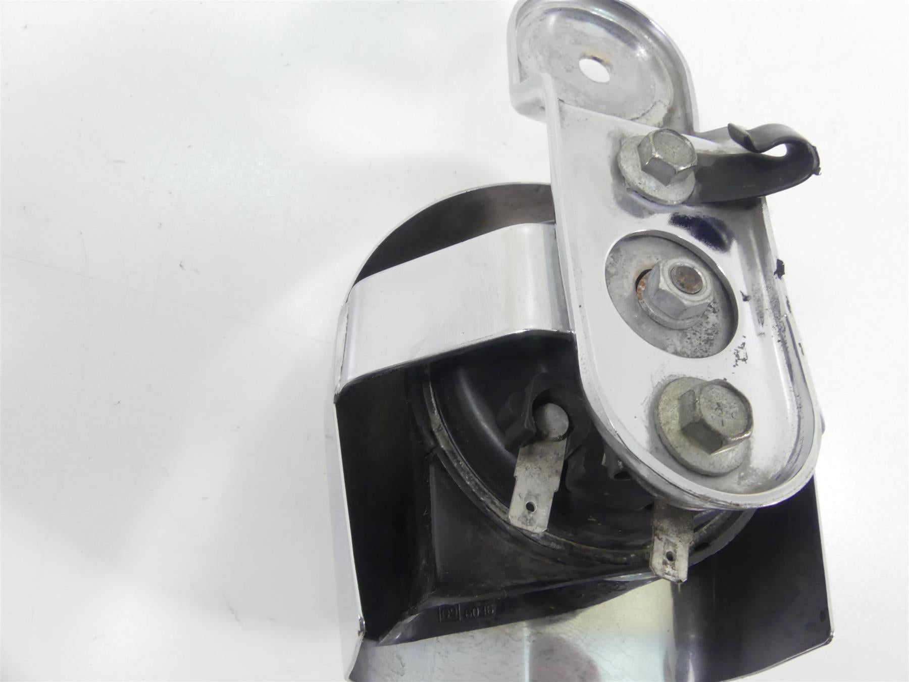 2013 Harley Touring FLHX Street Glide Horn + Chrome Cover 61300478A {{ shop.shopifyCountryName }} - Mototech271