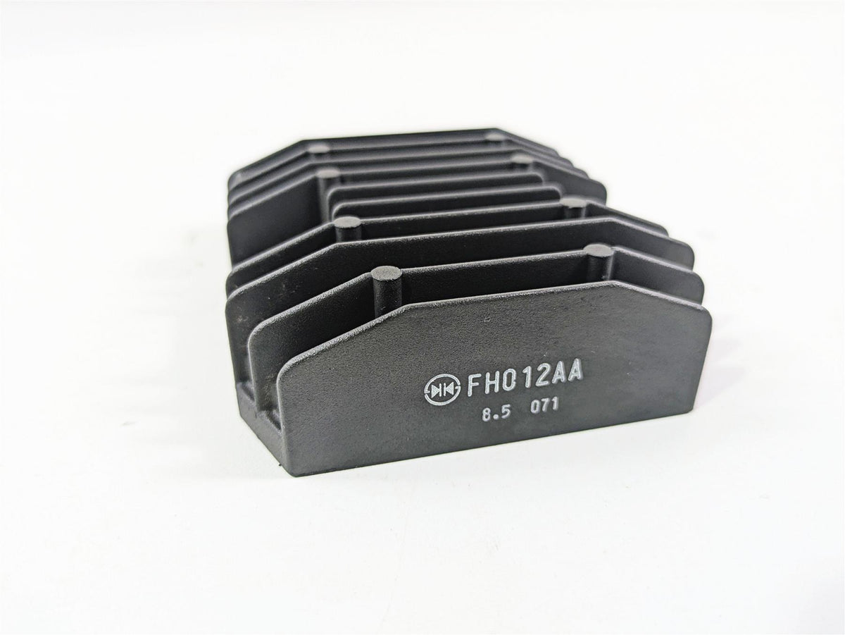 2009 Yamaha FZ1 FZS10 Fazer Rectifier Voltage Regulator FH012AA 1D7-81960-01-00 {{ shop.shopifyCountryName }} - Mototech271