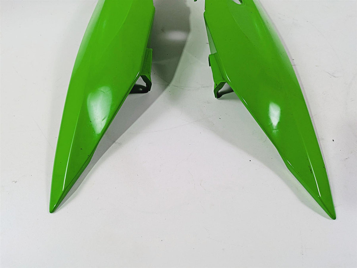 2016 Kawasaki ZX10R Ninja Rear Side Tail Cover Fairing Set - Read 36001-0640-51B {{ shop.shopifyCountryName }} - Mototech271