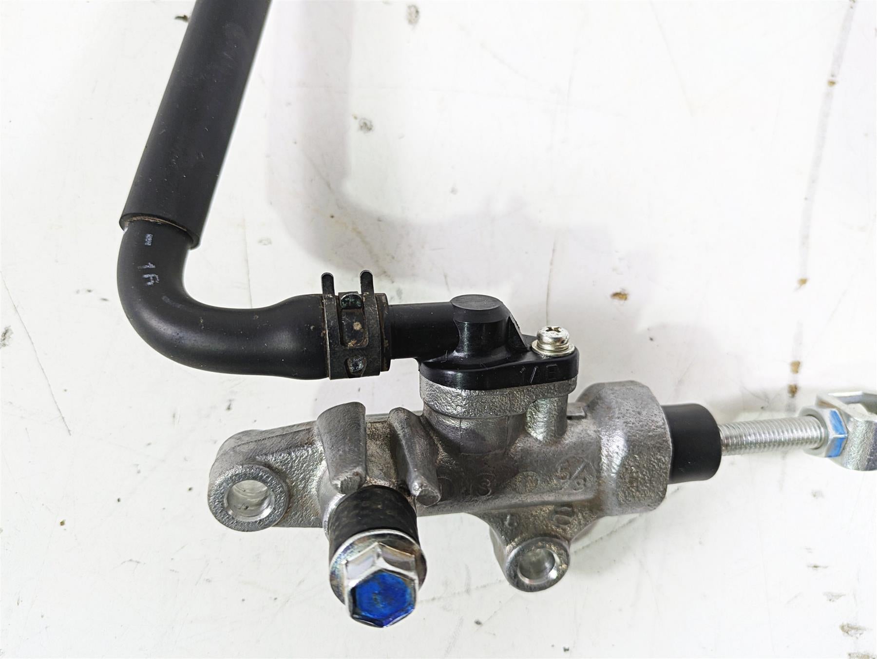2022 Yamaha YXZ1000 R Clutch Actuator Master Cylinder 5/8 Nissin 2HC-26450-00-00 {{ shop.shopifyCountryName }} - Mototech271