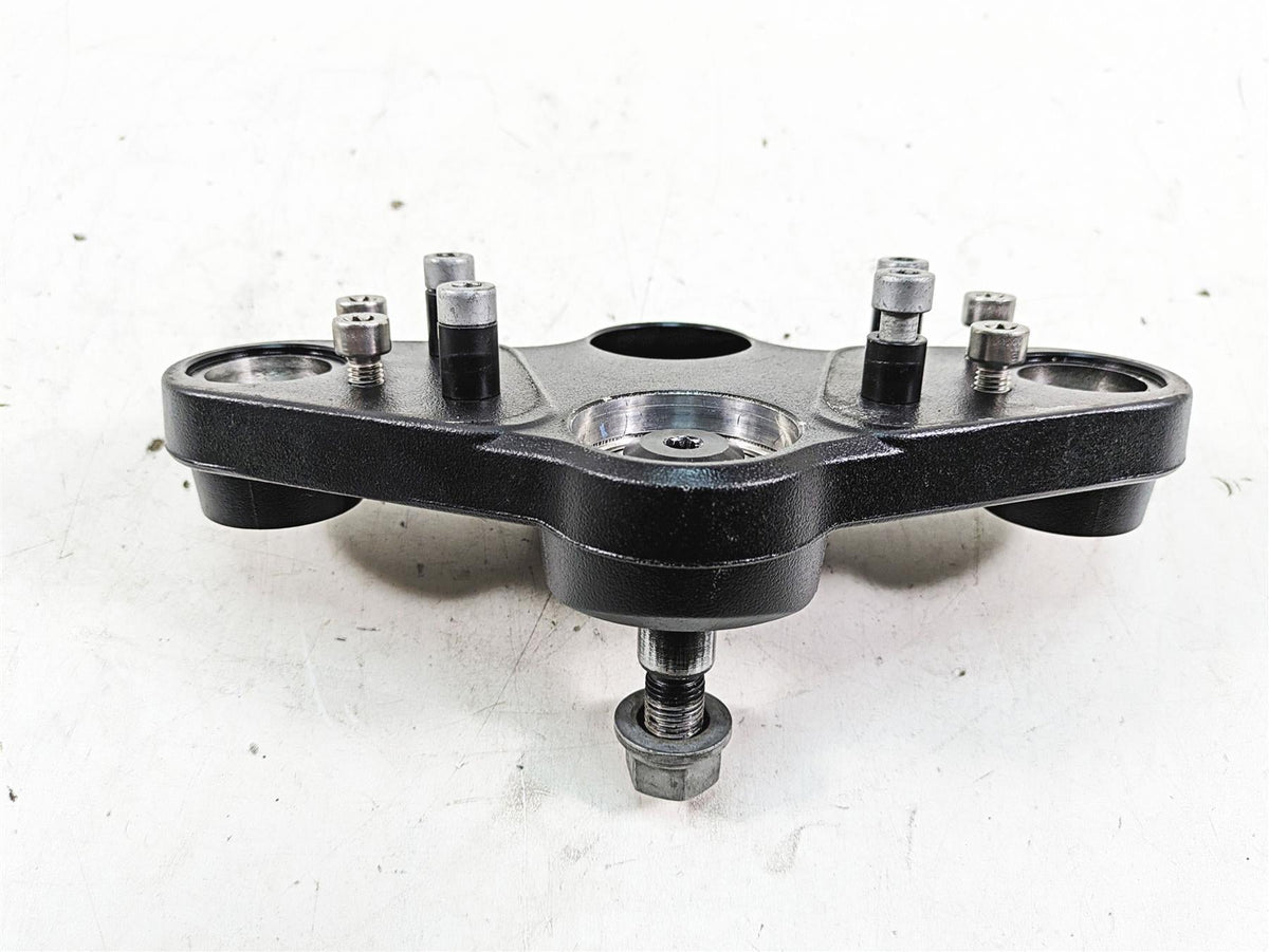 2007 BMW R1200RT K26 Upper Triple Tree Steering Clamp 31428528444 7676607 {{ shop.shopifyCountryName }} - Mototech271