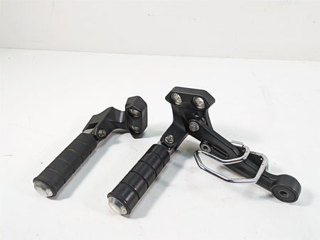 2009 Yamaha XV1900 Raider Rear Passenger Footpeg Rest Set 5C7-27430-00-00 {{ shop.shopifyCountryName }} - Mototech271