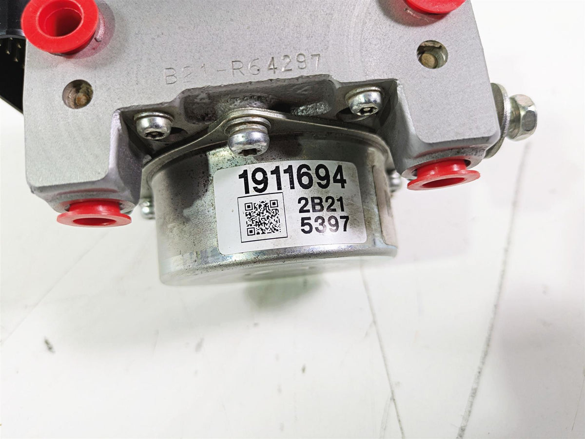 2012 Victory Cross Country Nissin Abs Brake Pump Unit Module 1911694 {{ shop.shopifyCountryName }} - Mototech271