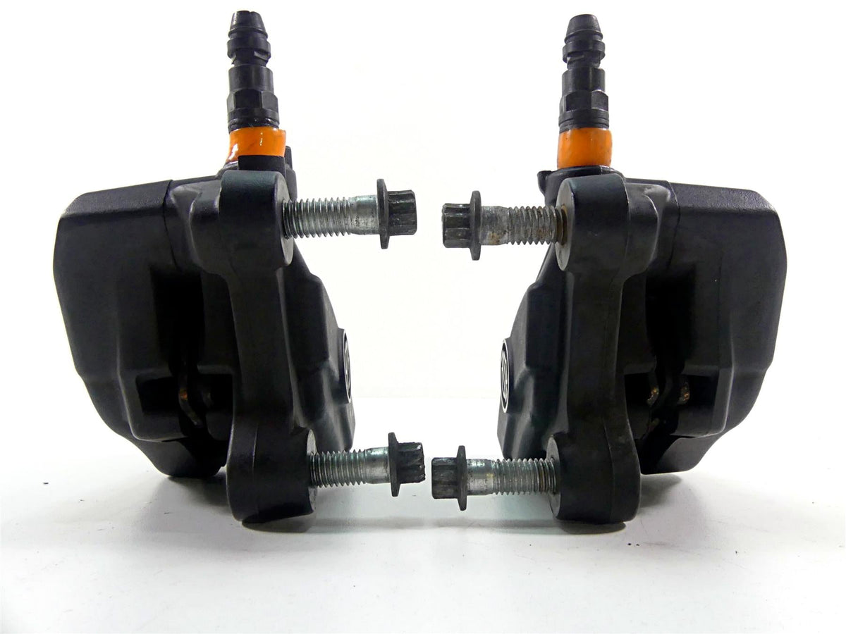 2014 Harley VRSCF Muscle V-Rod Front Brake Caliper Set 44731-08 44732-08 {{ shop.shopifyCountryName }} - Mototech271