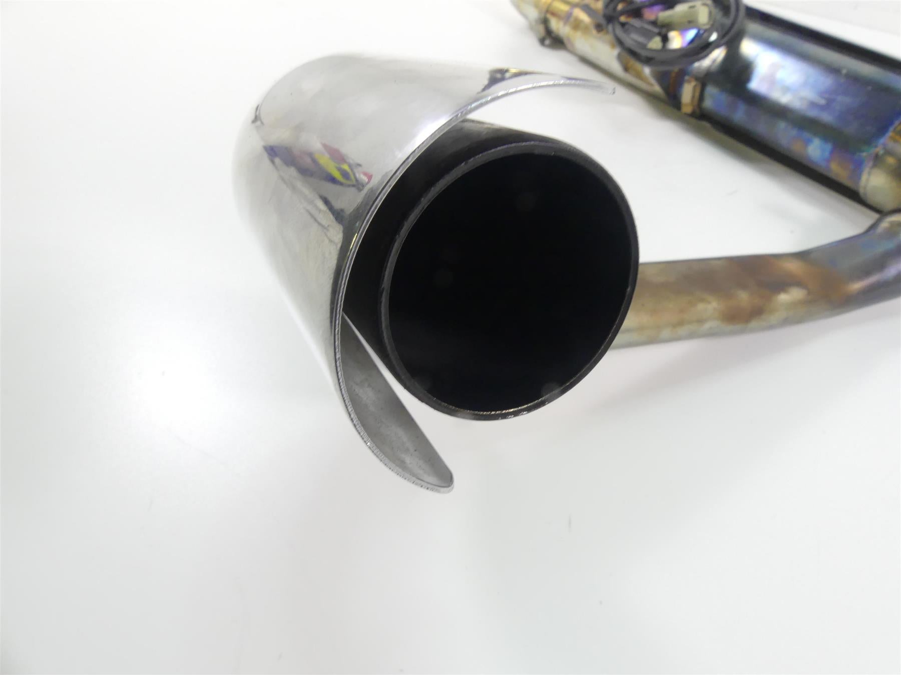 2016 Harley Touring FLHTP Electra Glide Nice Exhaust Pipe Header 66855-10A {{ shop.shopifyCountryName }} - Mototech271