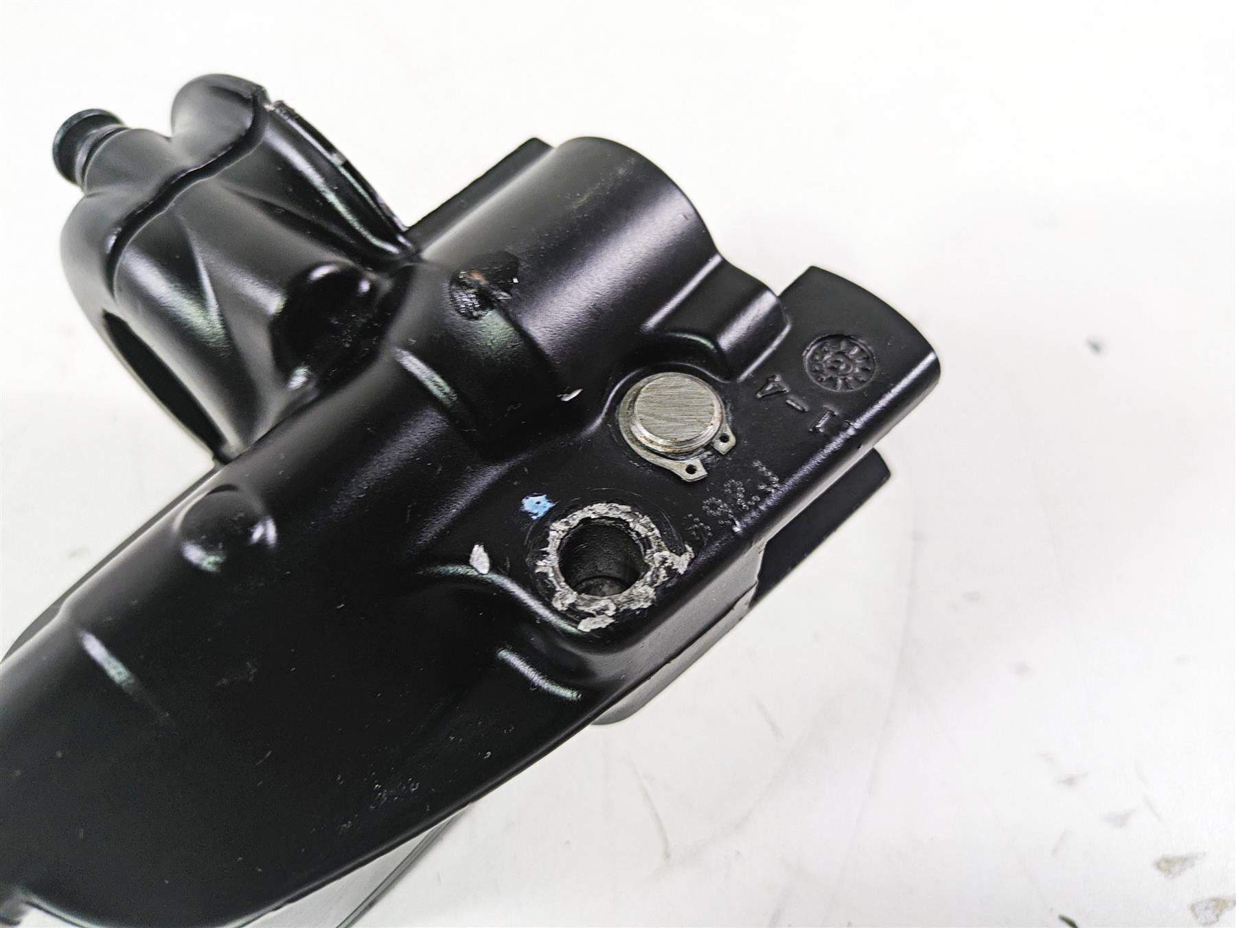 2003 Harley Dyna FXDL Low Rider 100TH Front Brake Master Cylinder 45019-96E {{ shop.shopifyCountryName }} - Mototech271