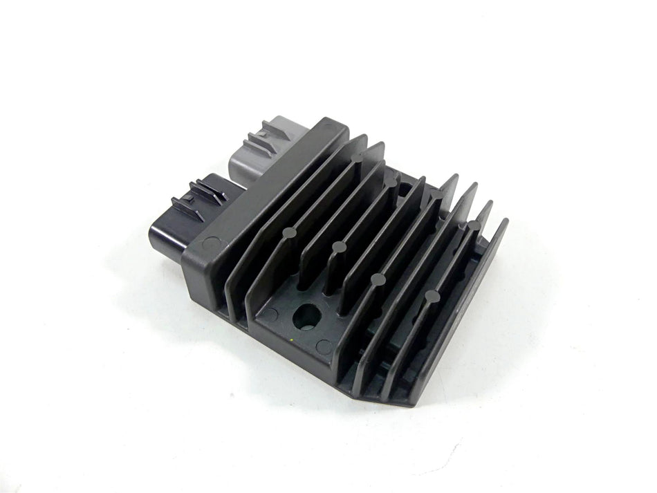 2012 Yamaha VMX17 VMAX 1700 Rectifier Voltage Regulator 1D7-81960-00-00 FH020AA {{ shop.shopifyCountryName }} - Mototech271