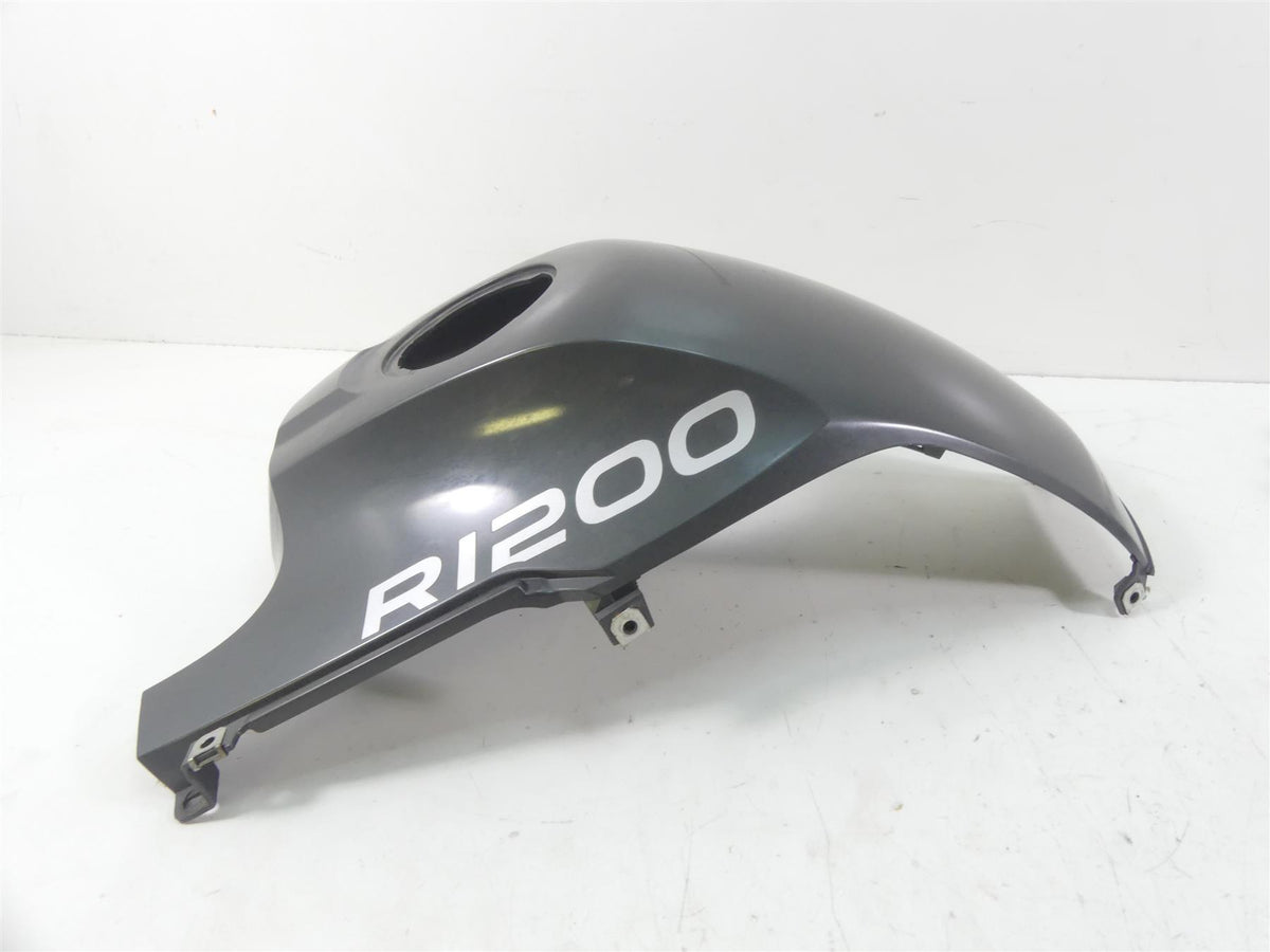 2011 BMW R1200GS K255 Adv Fuel Tank Center Cover Fairing Cowl 46637702714 {{ shop.shopifyCountryName }} - Mototech271