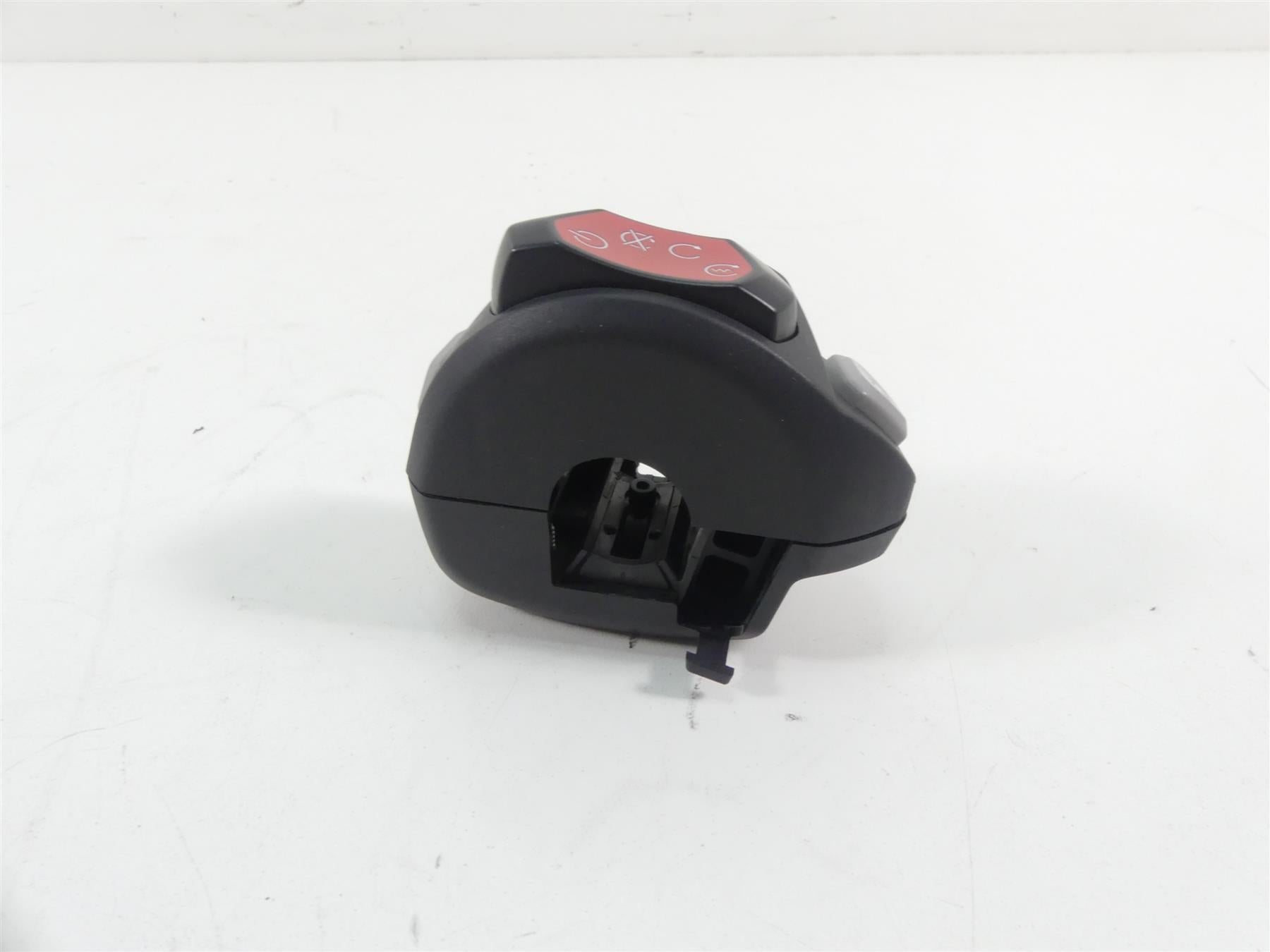 2020 Triumph Speed Triple RS 1050 Right Start Kill Lock Control Switch T2049706 {{ shop.shopifyCountryName }} - Mototech271