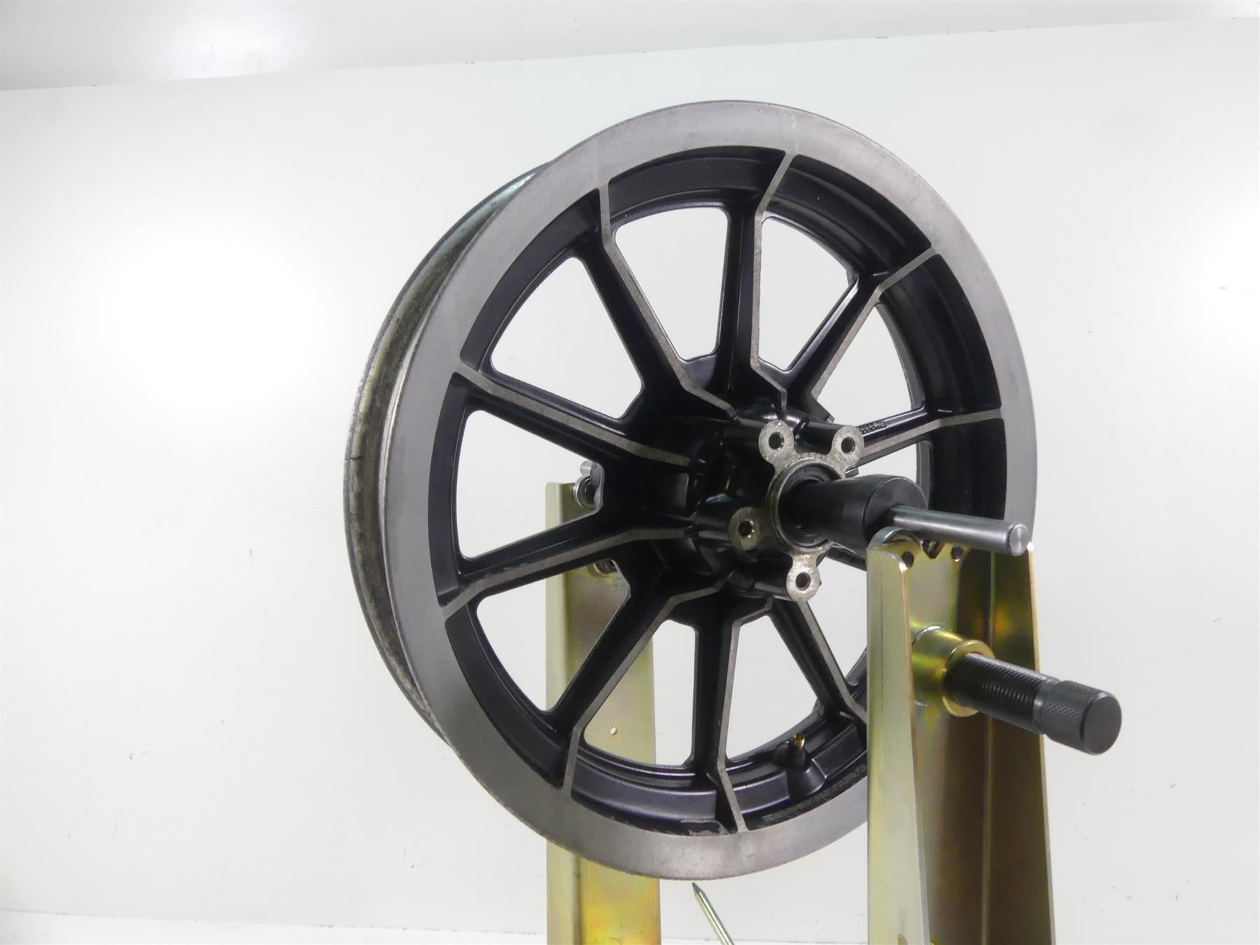 1998 Harley Touring FLHTC Electra Glide Front 10 Spoke 16x3 Rim Wheel 43493-87 {{ shop.shopifyCountryName }} - Mototech271