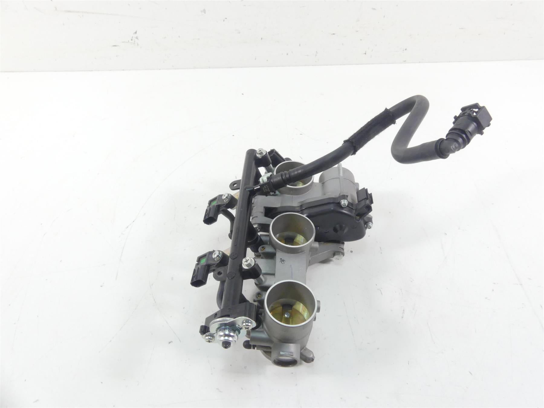 2022 Yamaha MT09 FZ09 Mikuni Throttle Body Fuel Injection Assy B7N-13750-11-00 {{ shop.shopifyCountryName }} - Mototech271