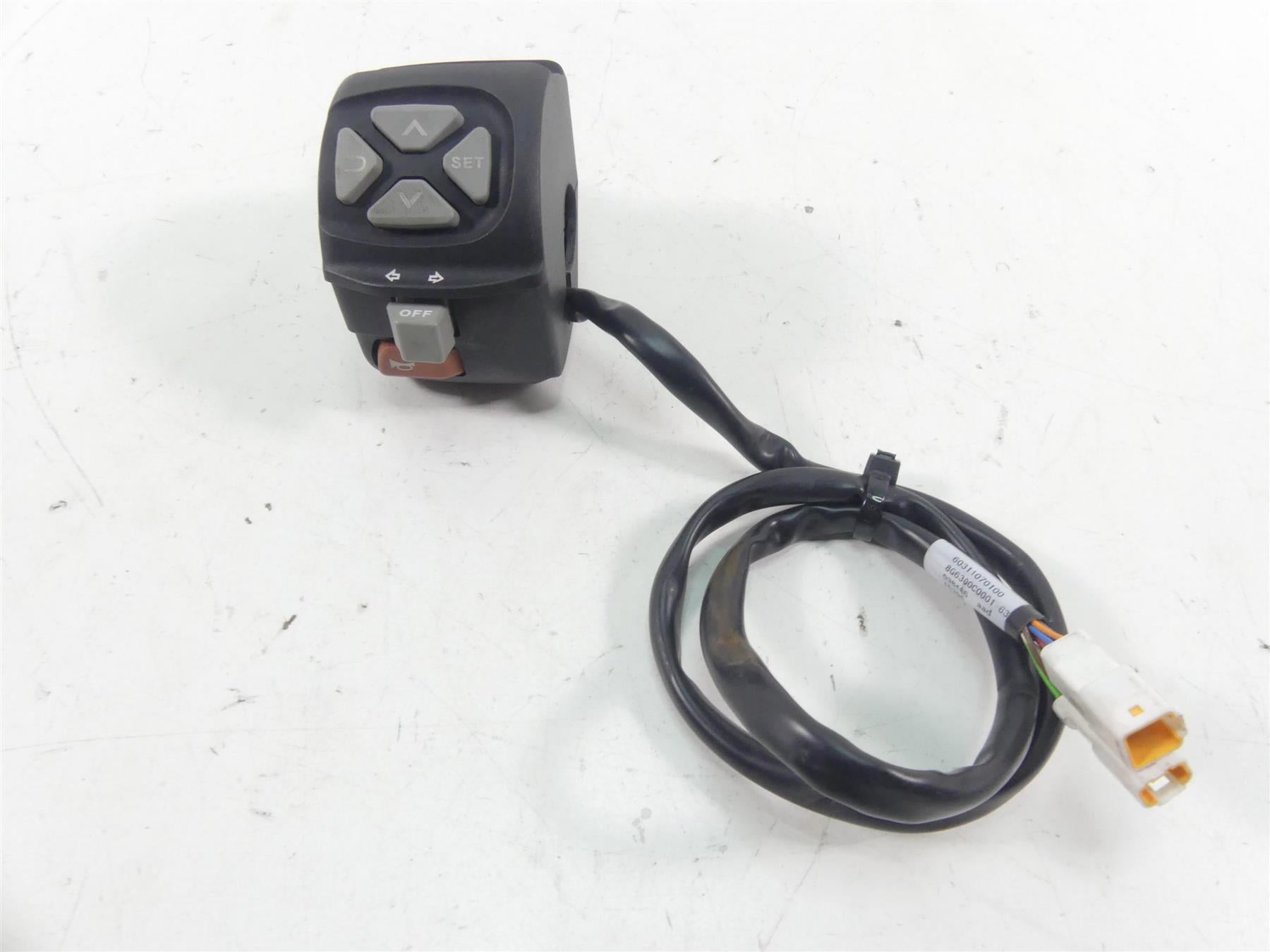 2016 KTM 1290 Superduke R Left Hand Mode Horn Light Control Switch 60311070100 {{ shop.shopifyCountryName }} - Mototech271