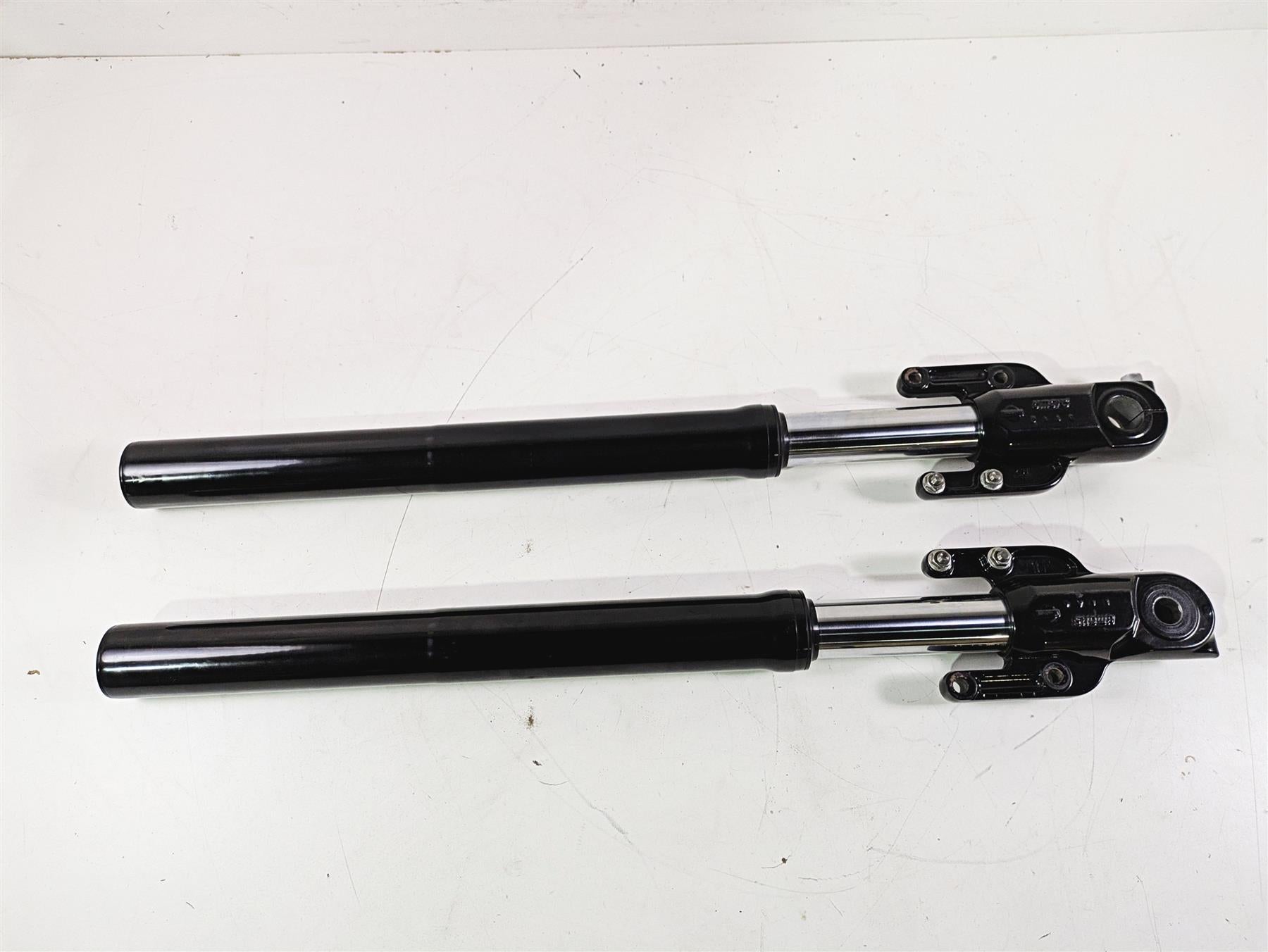 2010 Harley VRSCF Muscle Rod Front Fork Leg Set Penske Racing 48700-09 48701-09 {{ shop.shopifyCountryName }} - Mototech271