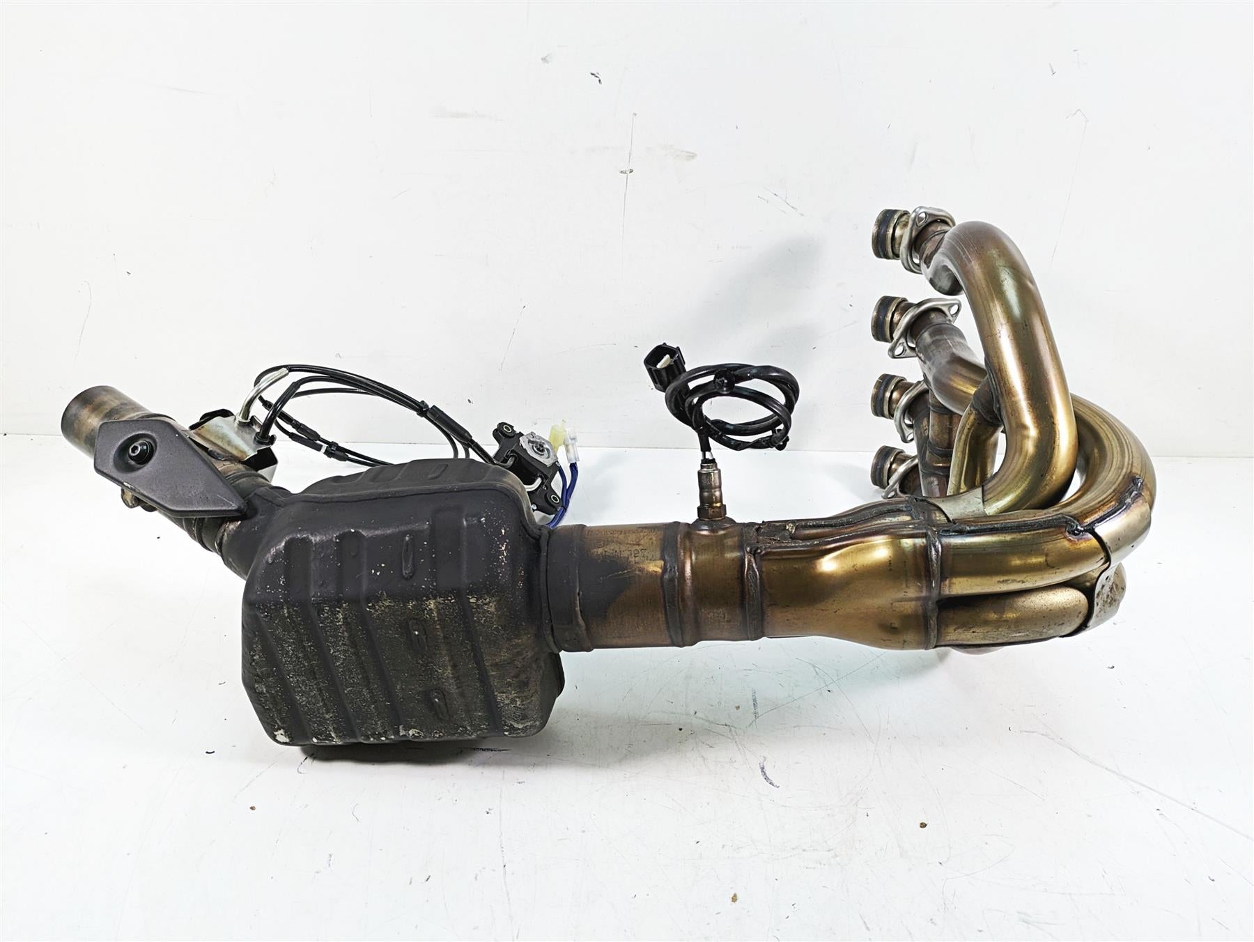 2018 Kawasaki ZX1002 Ninja H2 SX Oem Exhaust Header Pipe & Servo 39178-0311 {{ shop.shopifyCountryName }} - Mototech271