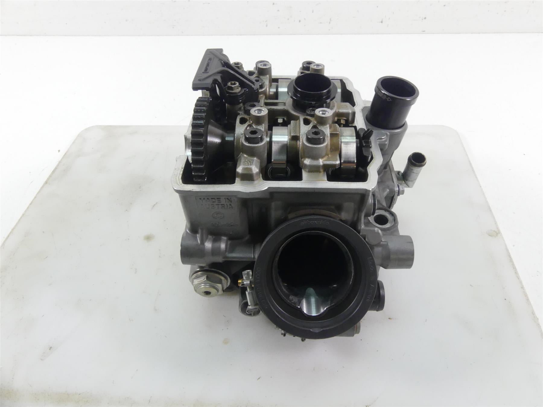 2015 KTM 1290R Super Duke Front Cylinderhead Cylinder Head 6133602010024 {{ shop.shopifyCountryName }} - Mototech271