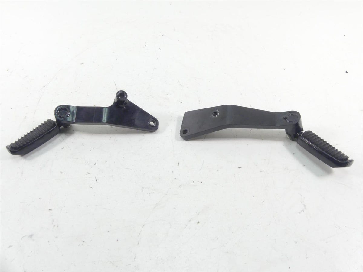 2012 Harley VRSCF Muscle Rod Rear Passenger Footpeg Set 50822-09 50826-09 {{ shop.shopifyCountryName }} - Mototech271