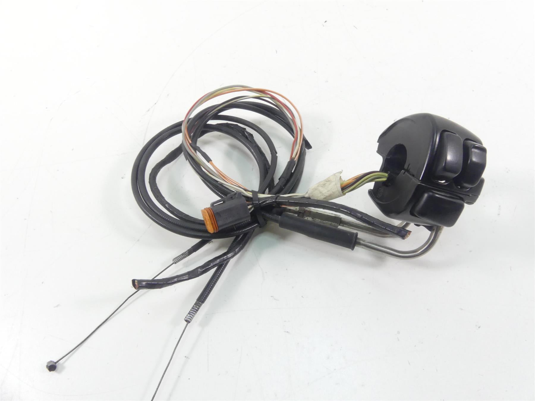 2005 Harley Dyna FXDLI Low Rider Right Hand Kill Start Control Switch 71684-06A