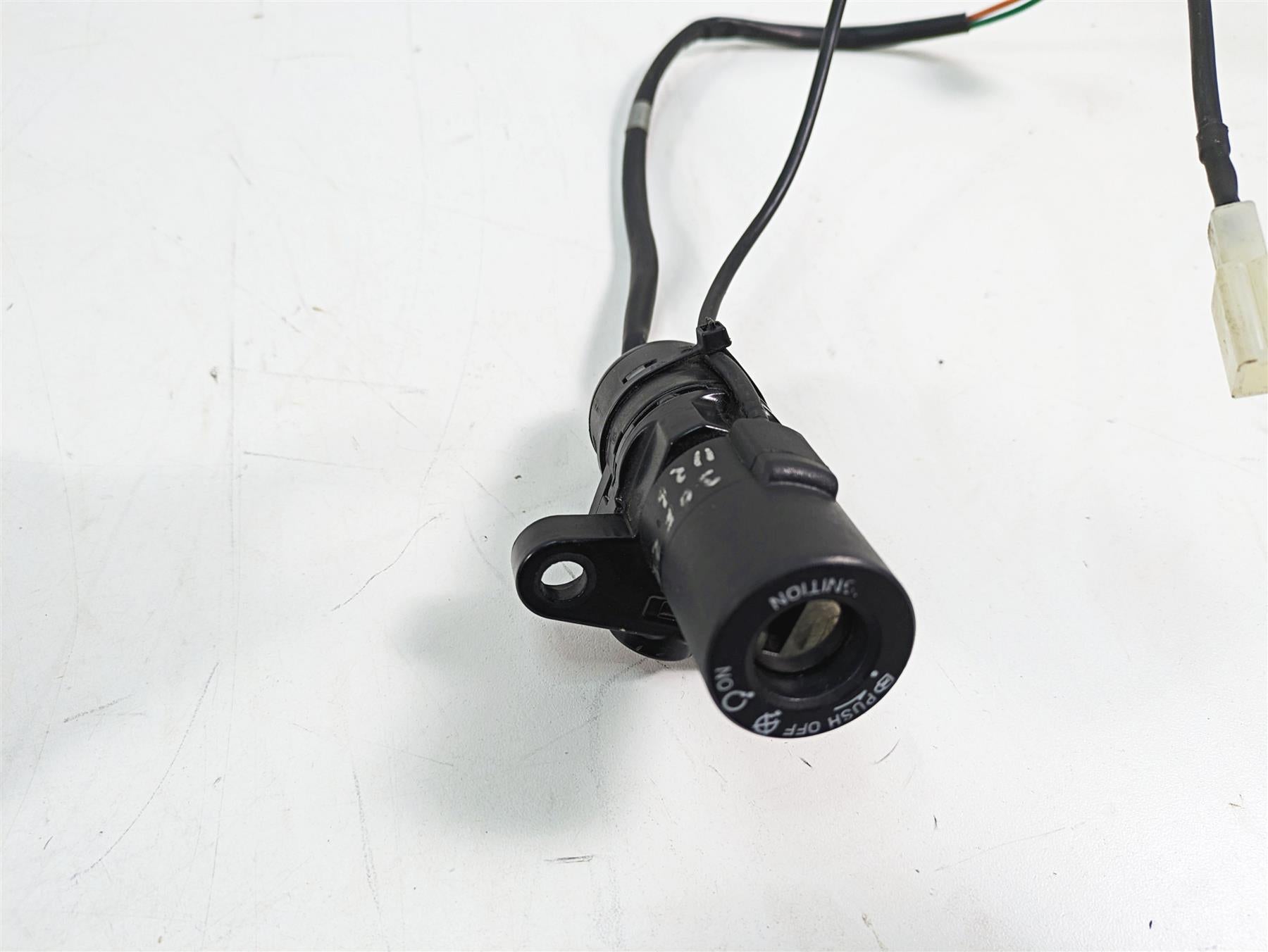 2021 Aprilia RS660 Cdi Speedometer Ignition Switch Key Set CM301806 2D000554 {{ shop.shopifyCountryName }} - Mototech271