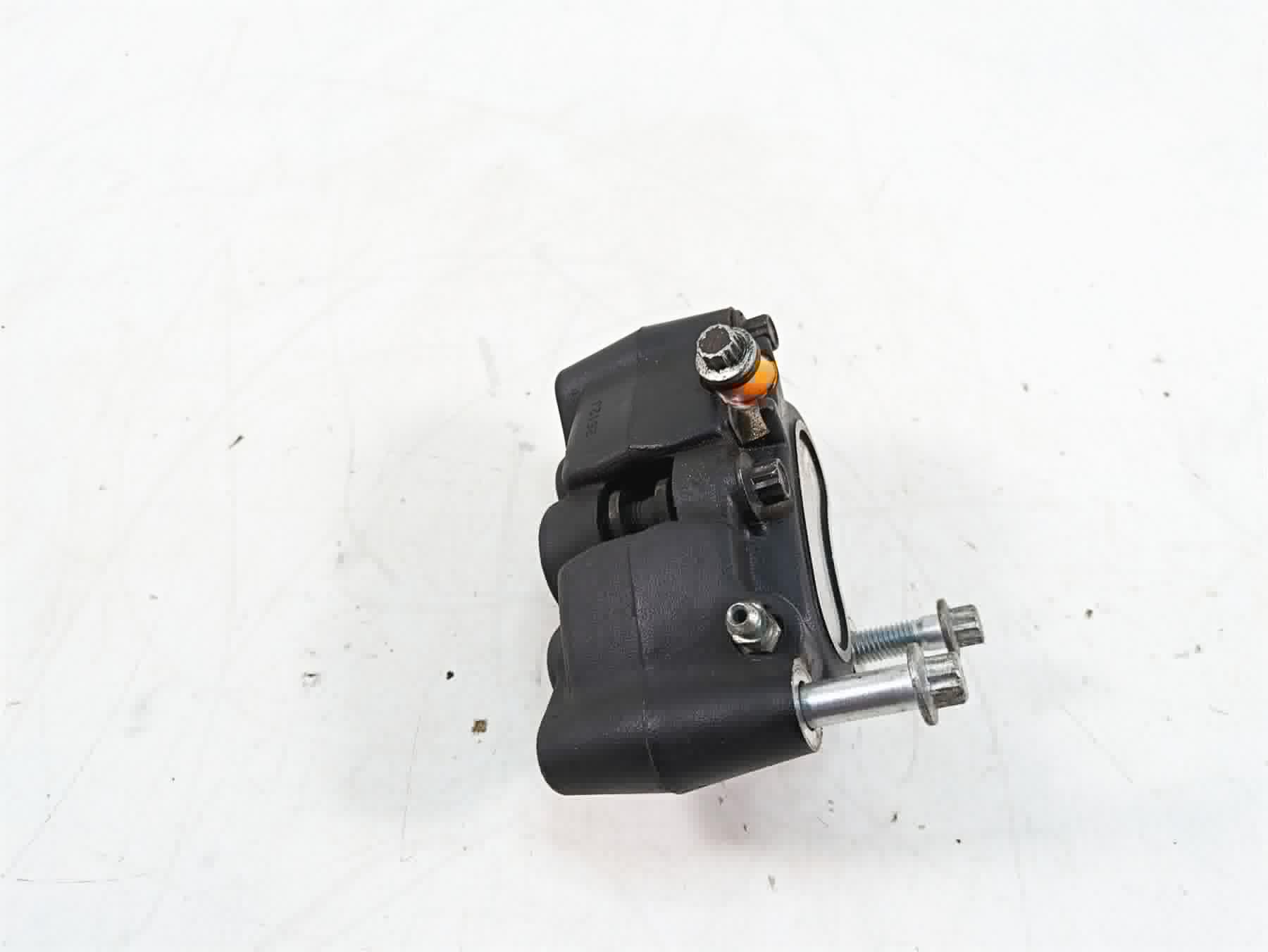 2013 Harley Softail FLSTFB Fat Boy Lo Front Brake Caliper 46356-11 {{ shop.shopifyCountryName }} - Mototech271