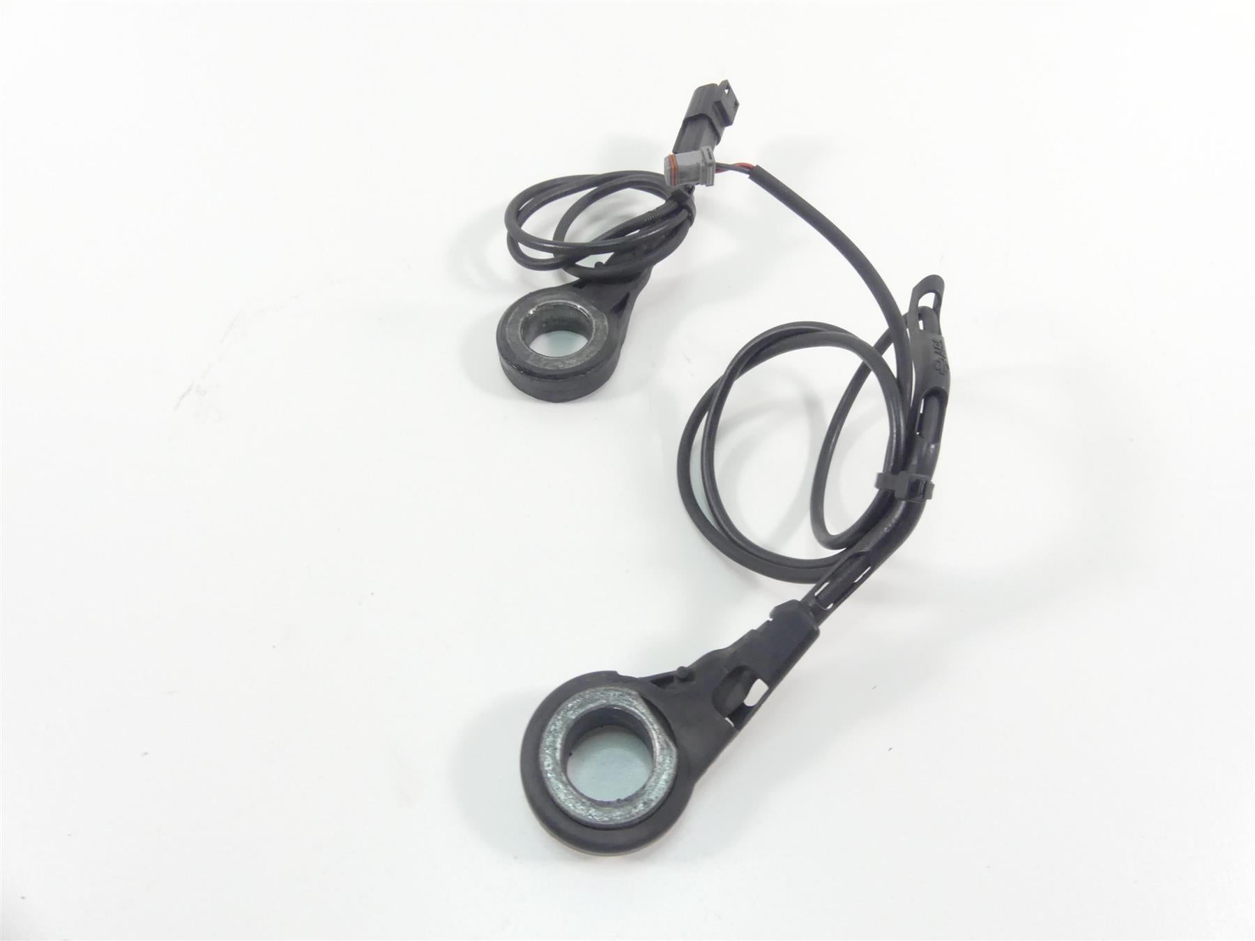 2019 Harley Softail FLSB Sport Glide Abs Front Rear Wheel Speed Sensors 41100080 {{ shop.shopifyCountryName }} - Mototech271