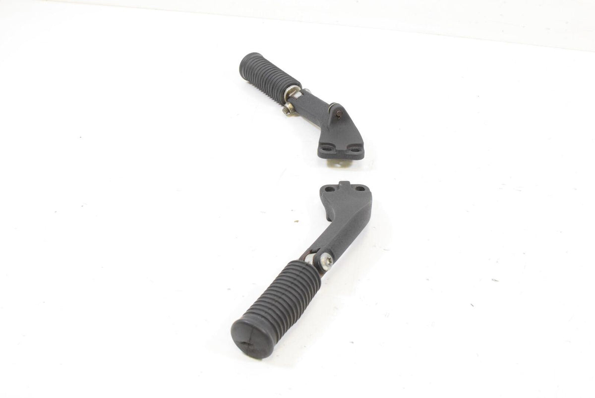 2014 Harley FLD Dyna Switchback 103 Passenger Footpeg Set 49224-06A {{ shop.shopifyCountryName }} - Mototech271