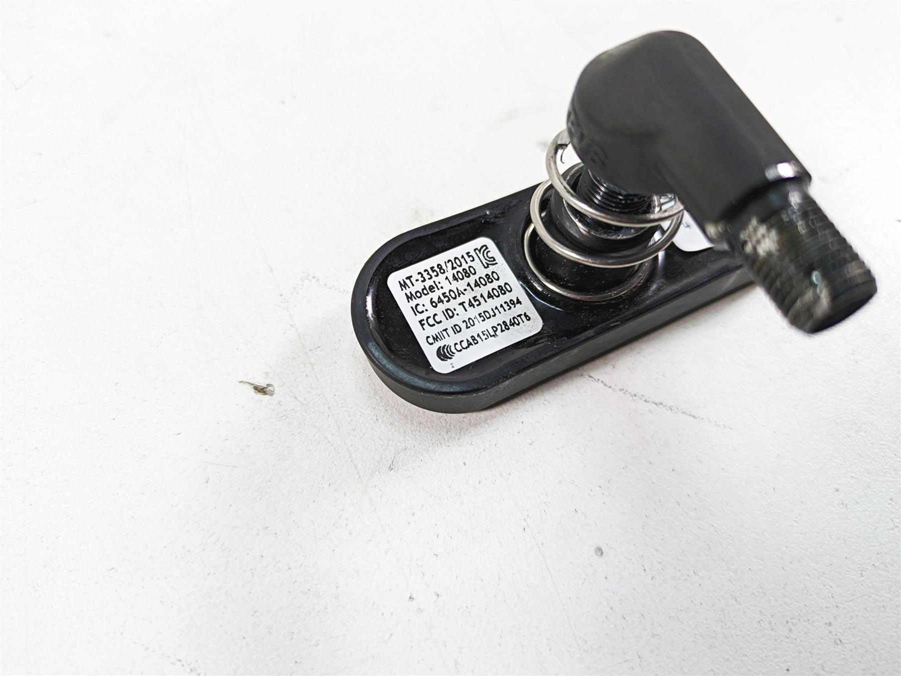 2018 Harley Touring FLHXSE CVO Street Glide TPS Tire Pressure Sensor 32700096 {{ shop.shopifyCountryName }} - Mototech271