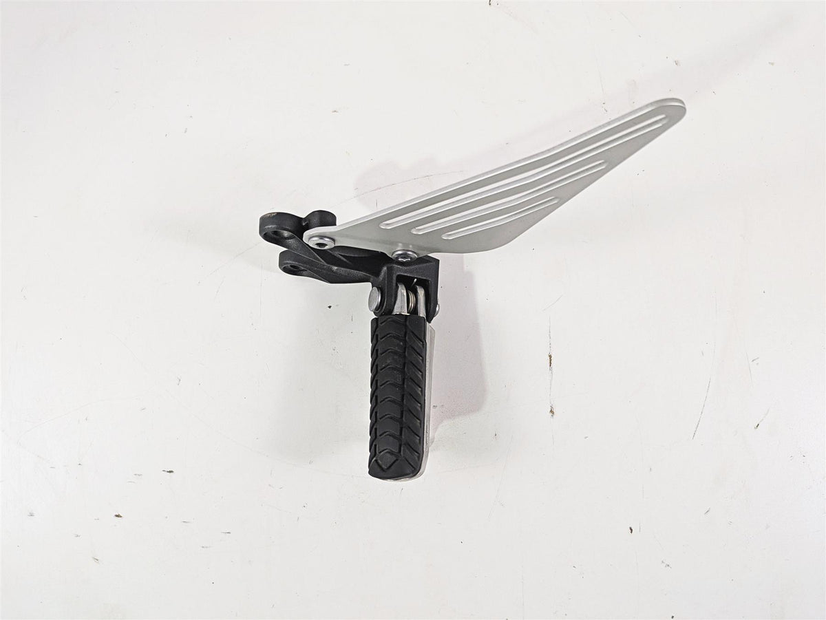 2023 Kawasaki ZX1400 ZX14R Ninja Front Left Rider Foot Peg Footpeg 35063-1337 {{ shop.shopifyCountryName }} - Mototech271