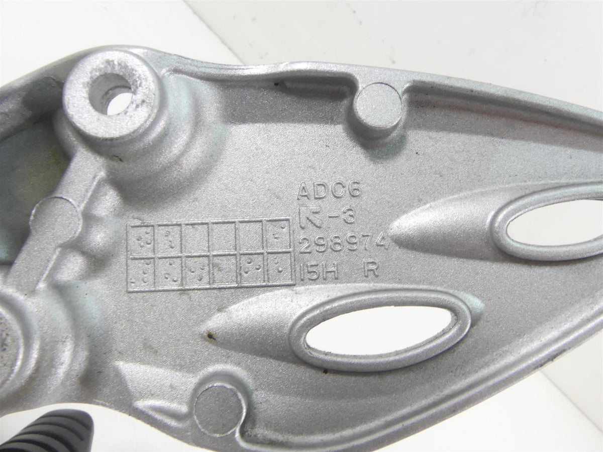 2020 Suzuki GSX1300 R Hayabusa Right Front Footpeg & Brake Pedal 43510-15H00 {{ shop.shopifyCountryName }} - Mototech271