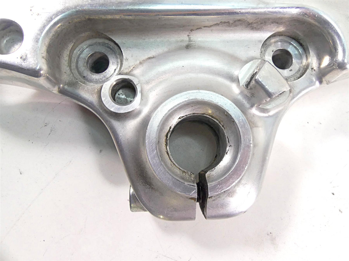 2013 Harley VRSCF Muscle Vrod Upper Triple Tree Clamp 56mm - Read 46891-09C {{ shop.shopifyCountryName }} - Mototech271