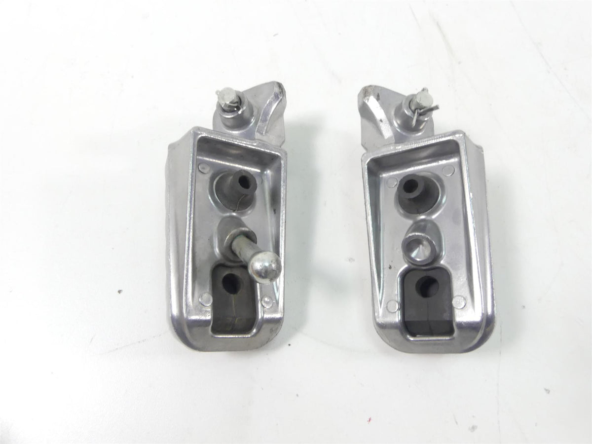 2017 Yamaha XT1200Z Super Tenere Front Rider Driver Footpeg Set 23P-27451-00-00 {{ shop.shopifyCountryName }} - Mototech271