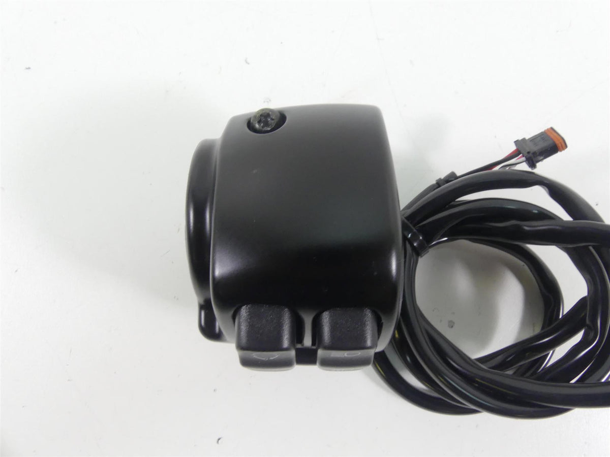 2018 Harley Softail FXFB Fat Bob Left Hand Cruise Control Switch 71500292 {{ shop.shopifyCountryName }} - Mototech271
