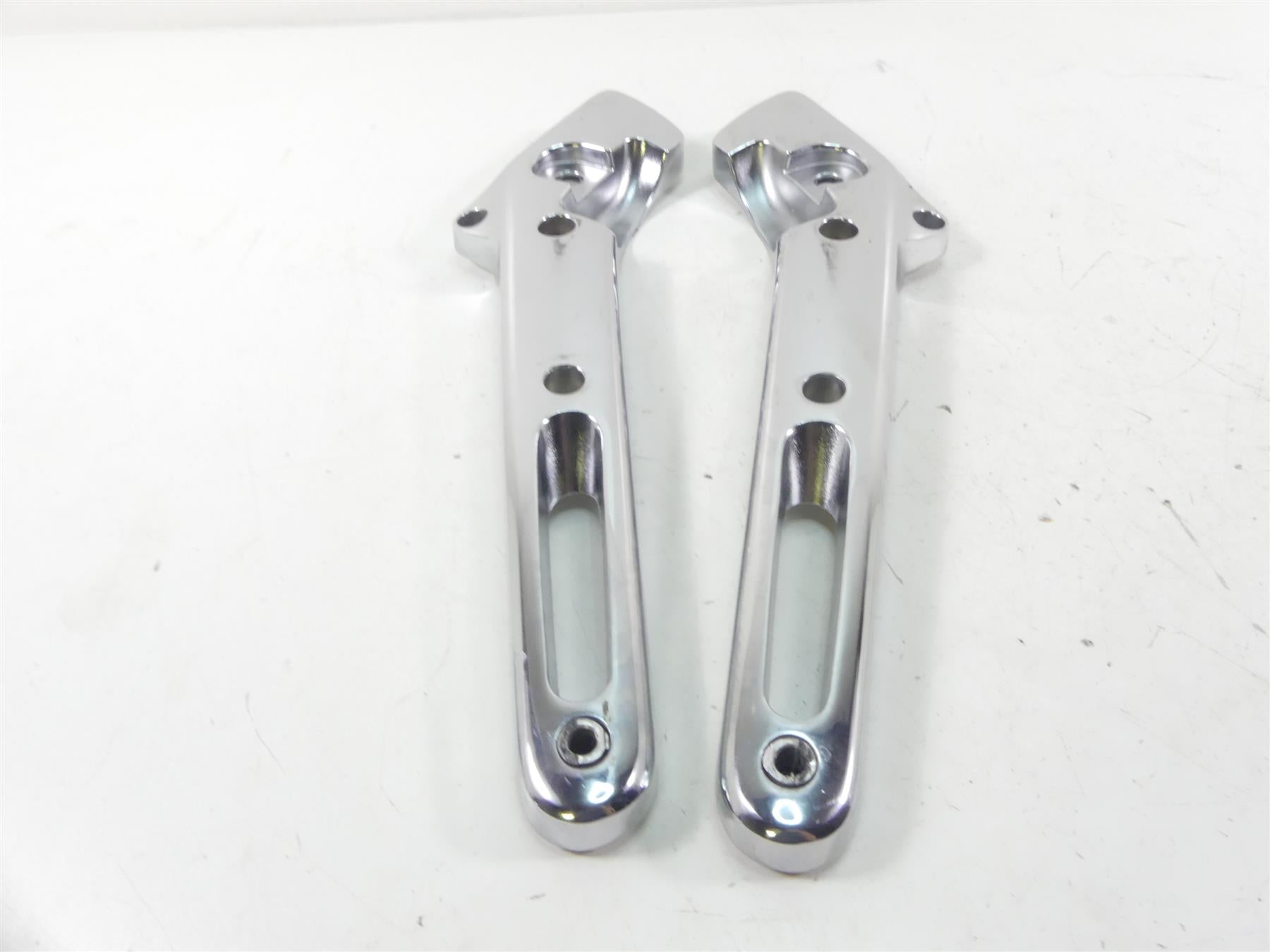 2008 Honda V-Twin VTX1800 N3 Rear Fender Frame Struts Braces 77340-MCV-N10 {{ shop.shopifyCountryName }} - Mototech271