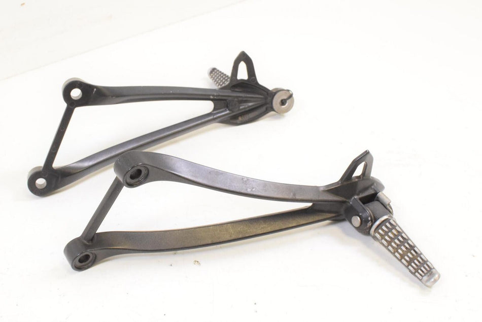 2008 Kawasaki ZX10R ZX10 Ninja Rear Passenger Footpeg Foot Peg SET 35063-0445-18 {{ shop.shopifyCountryName }} - Mototech271