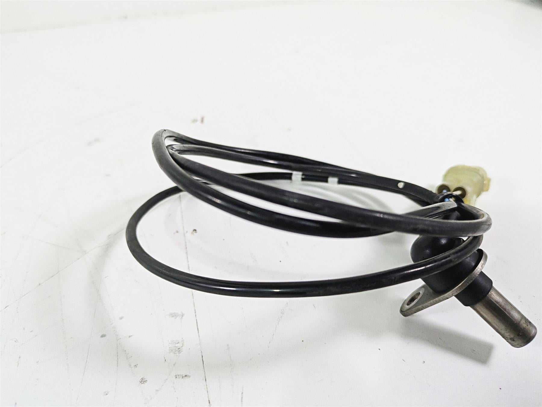 2015 Triumph Tiger Explorer XC Rear Abs Brake Wheel Speed Sensor T2024445 {{ shop.shopifyCountryName }} - Mototech271