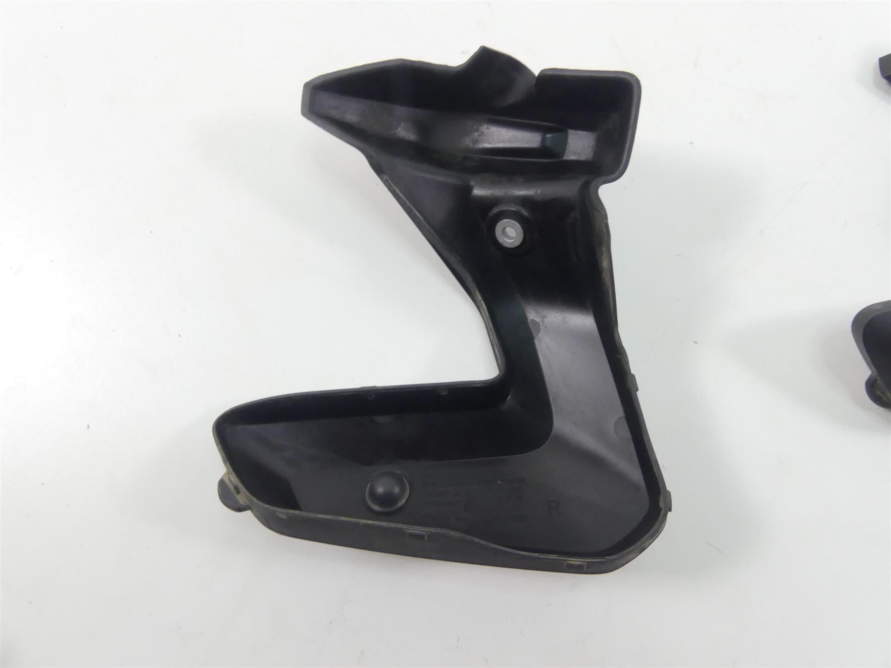 2019 BMW R1250GS K50 Ignition Coil Cover Fairing Guard Set 11128394385 {{ shop.shopifyCountryName }} - Mototech271