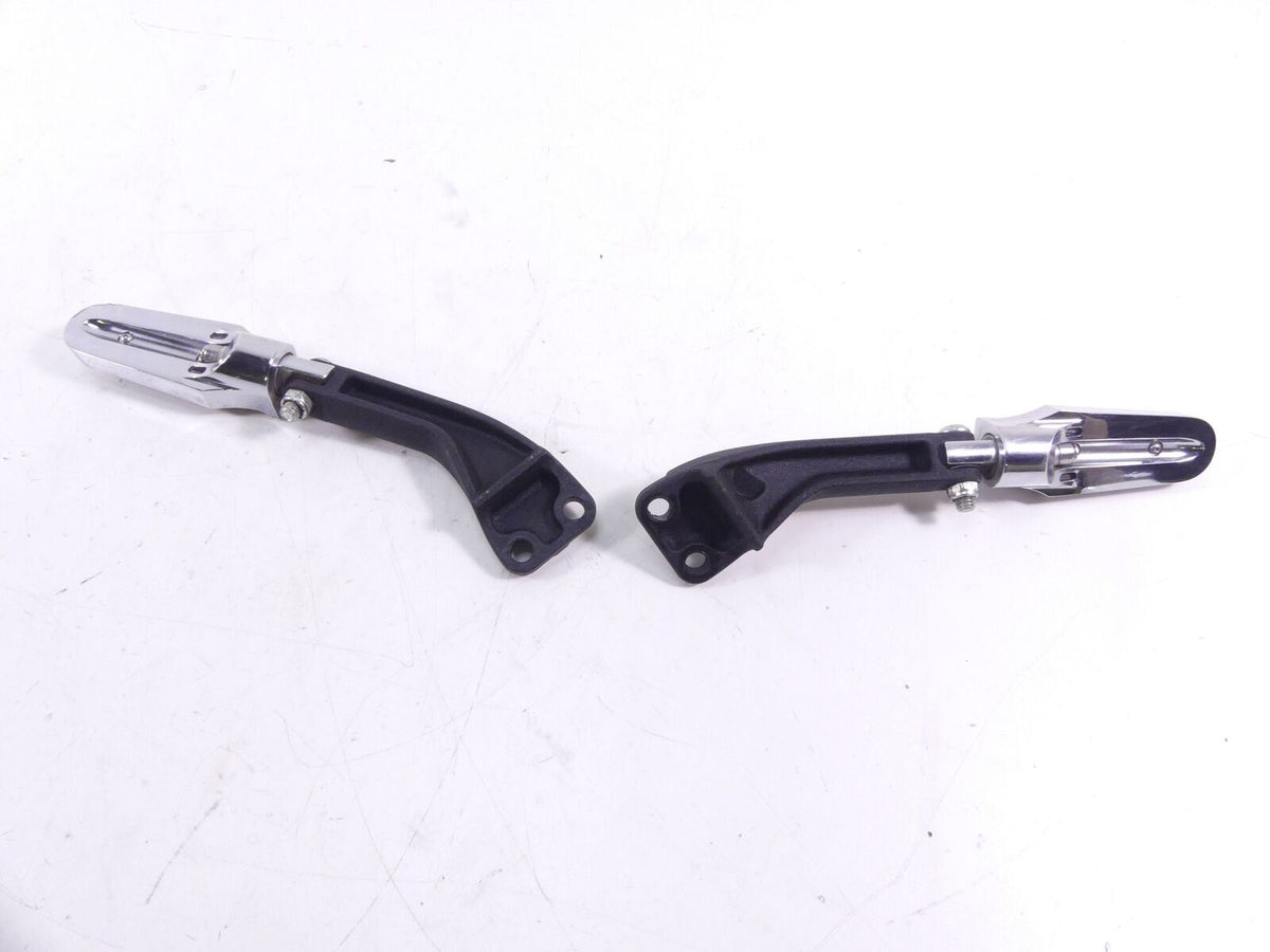 2009 Harley FXDF Dyna Fat Bob Rear Passenger Footpeg Set 49224-06A 49230-06 {{ shop.shopifyCountryName }} - Mototech271
