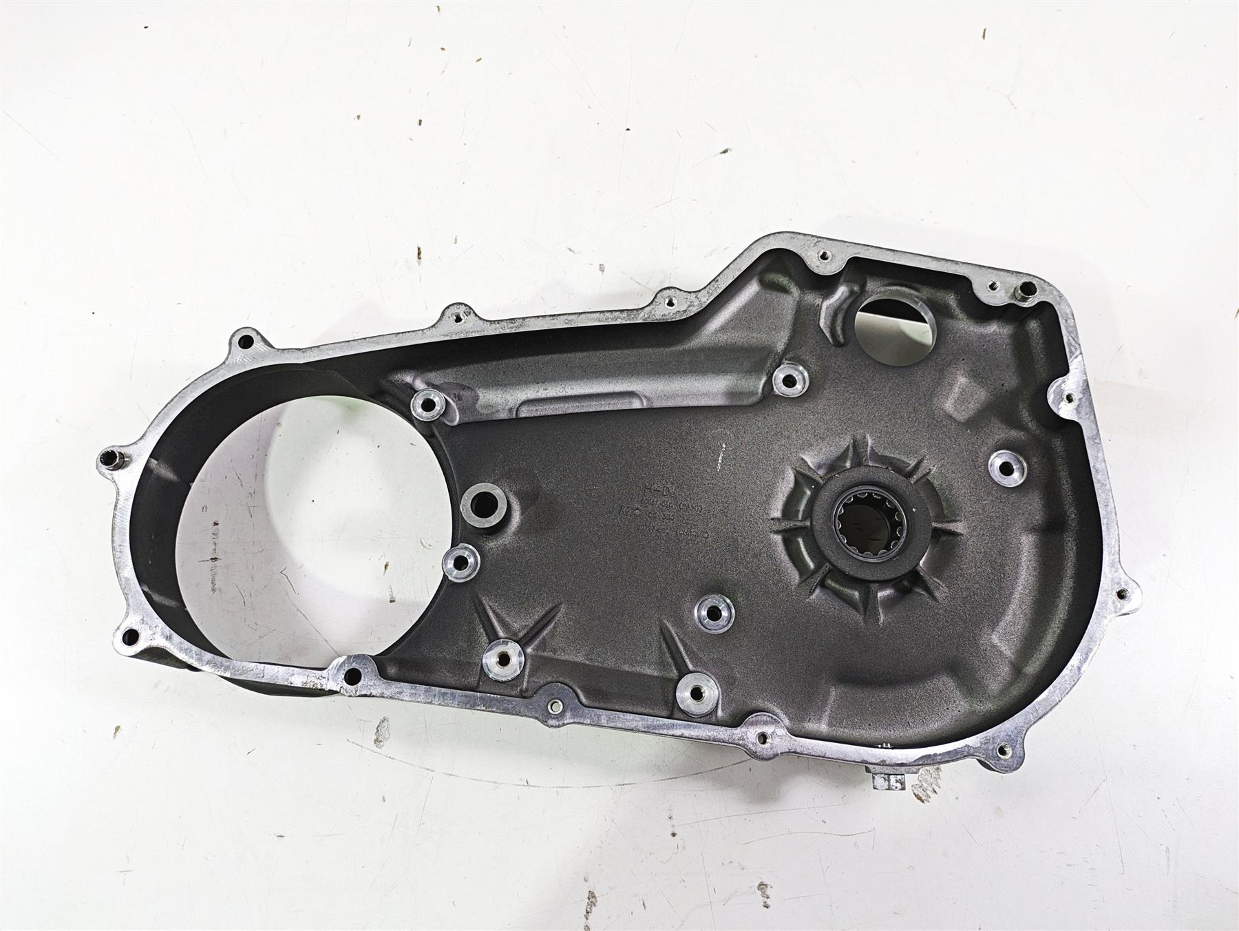 2012 Harley FLD Dyna Switchback Inner Primary Drive Clutch Cover 60681-06C {{ shop.shopifyCountryName }} - Mototech271