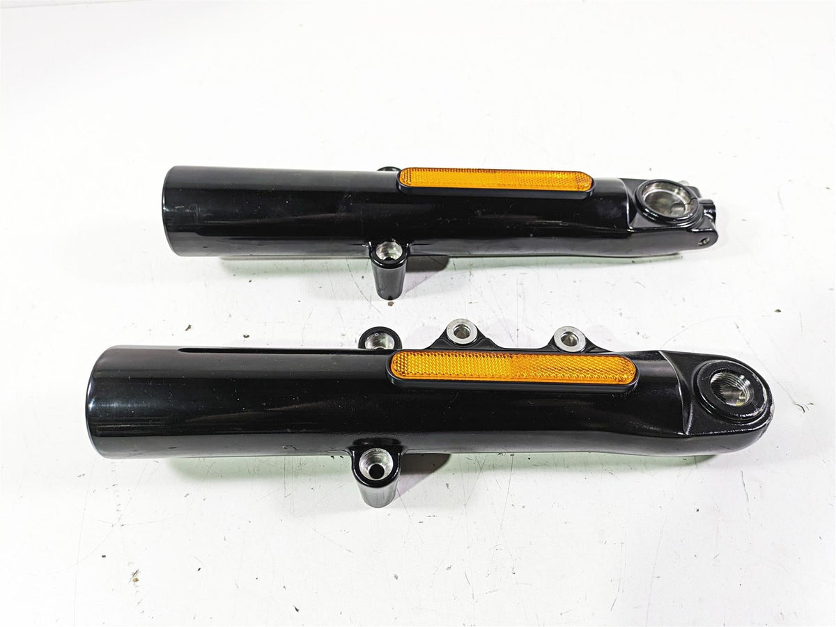 2019 Harley FLHCS Softail Heritage Front Fork Lowers 49Mm Read 45400190 45400189 {{ shop.shopifyCountryName }} - Mototech271
