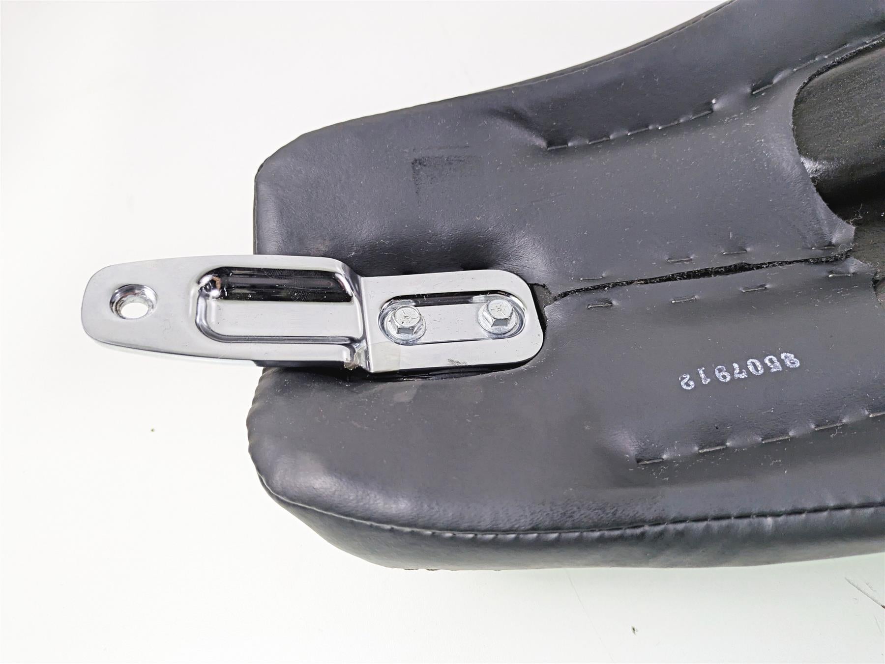 2015 Harley FXDF Dyna Fat Bob Seat Saddle Oem 1 Piece 2 Up 52000117 {{ shop.shopifyCountryName }} - Mototech271