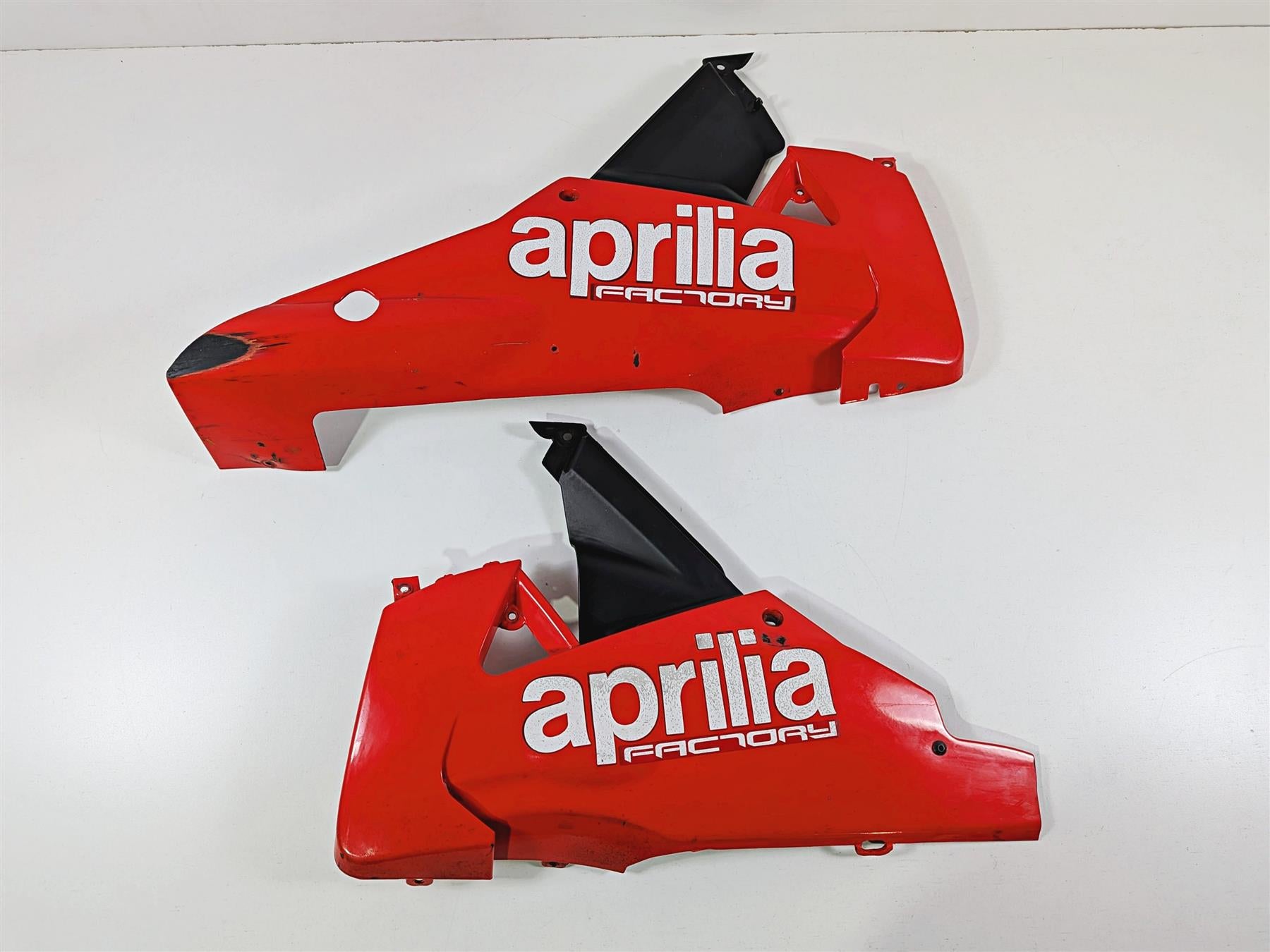 2014 Aprilia RSV4 RR Factory Left Right Lower Belly Fairing Cover Set 858826 {{ shop.shopifyCountryName }} - Mototech271